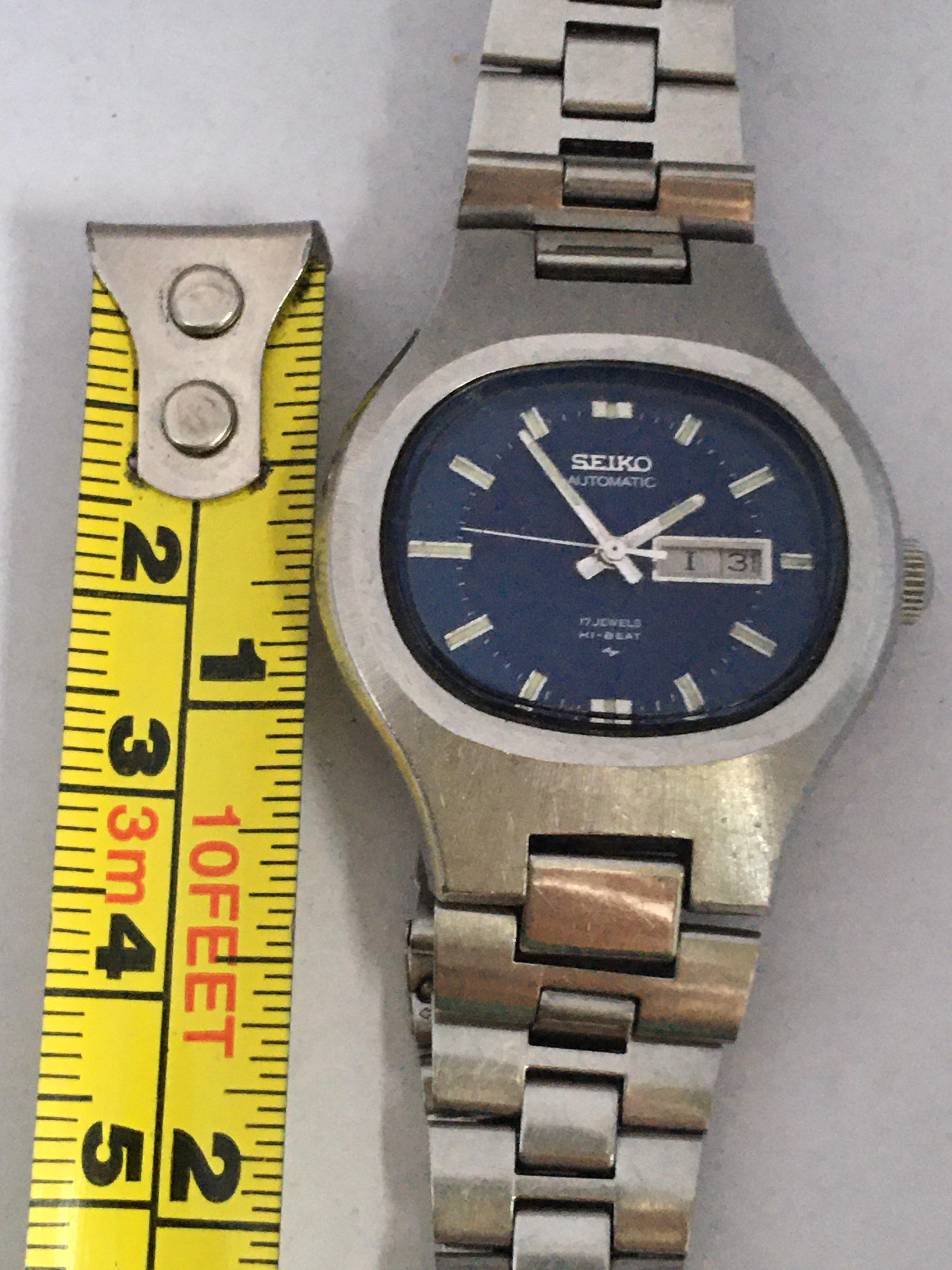 Vintage 1970s Stainless Steel Blue Dial Ladies Seiko Automatic Watch In Good Condition For Sale In Carlisle, GB