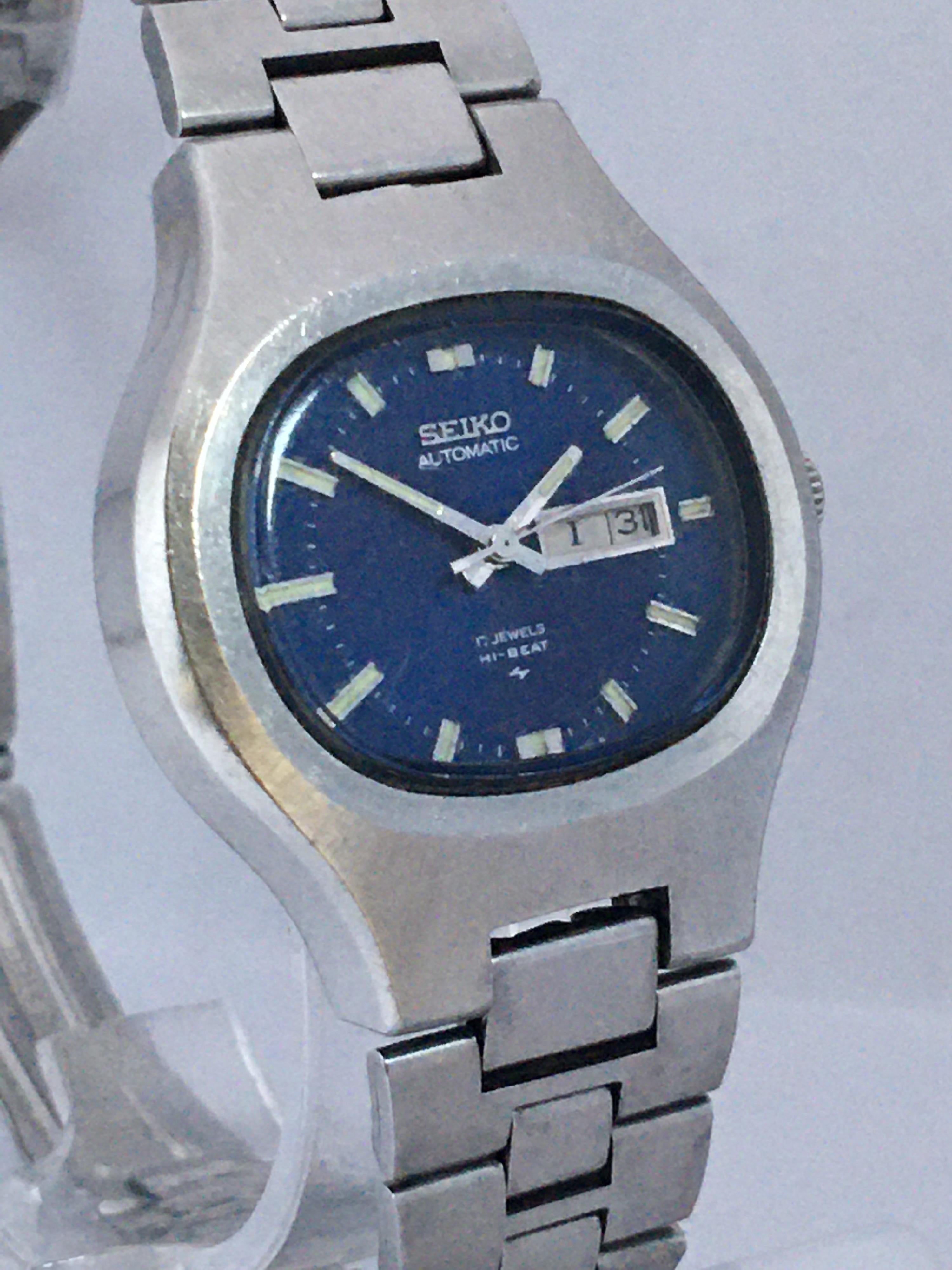 Vintage 1970s Stainless Steel Blue Dial Ladies Seiko Automatic Watch For Sale 2