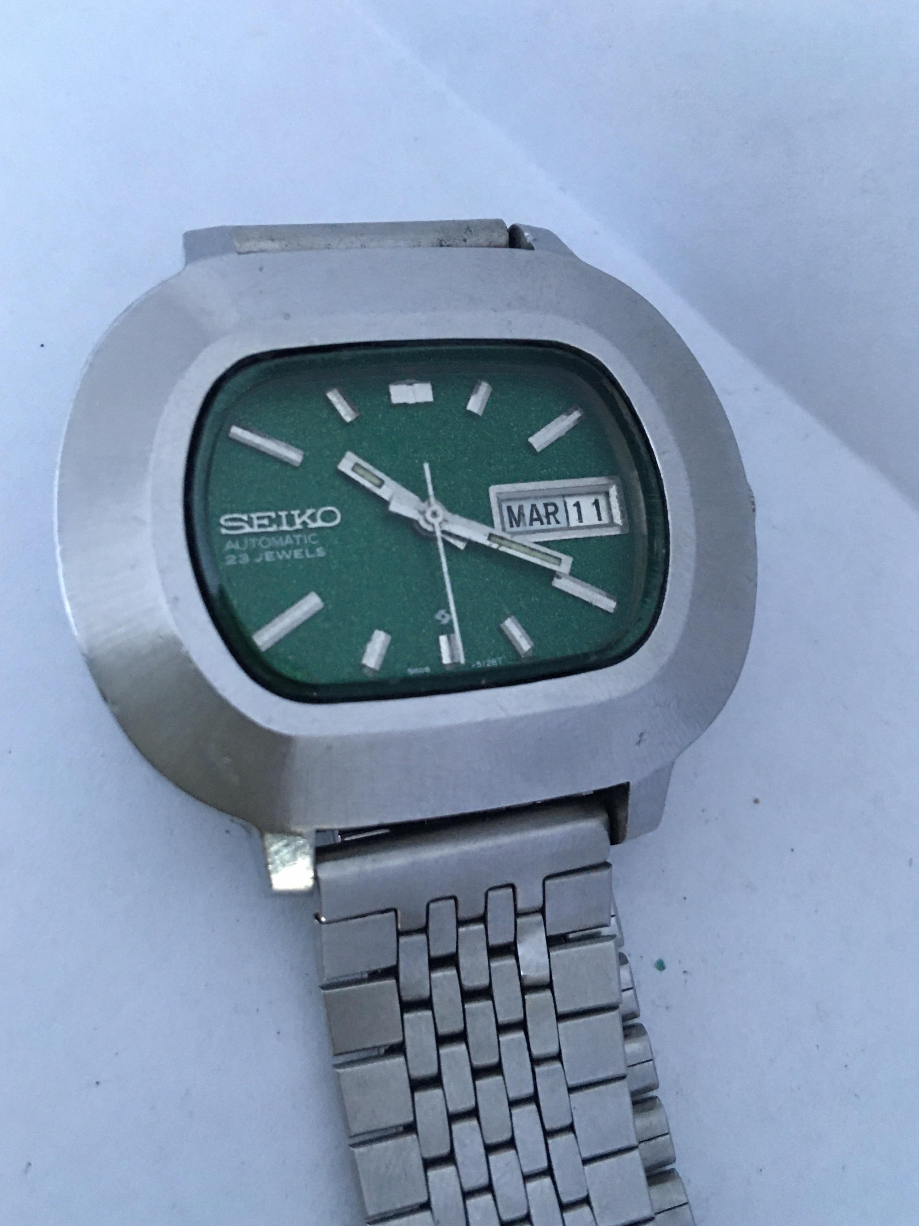 Vintage 1970s Stainless Steel Green Dial Seiko Automatic Watch 5