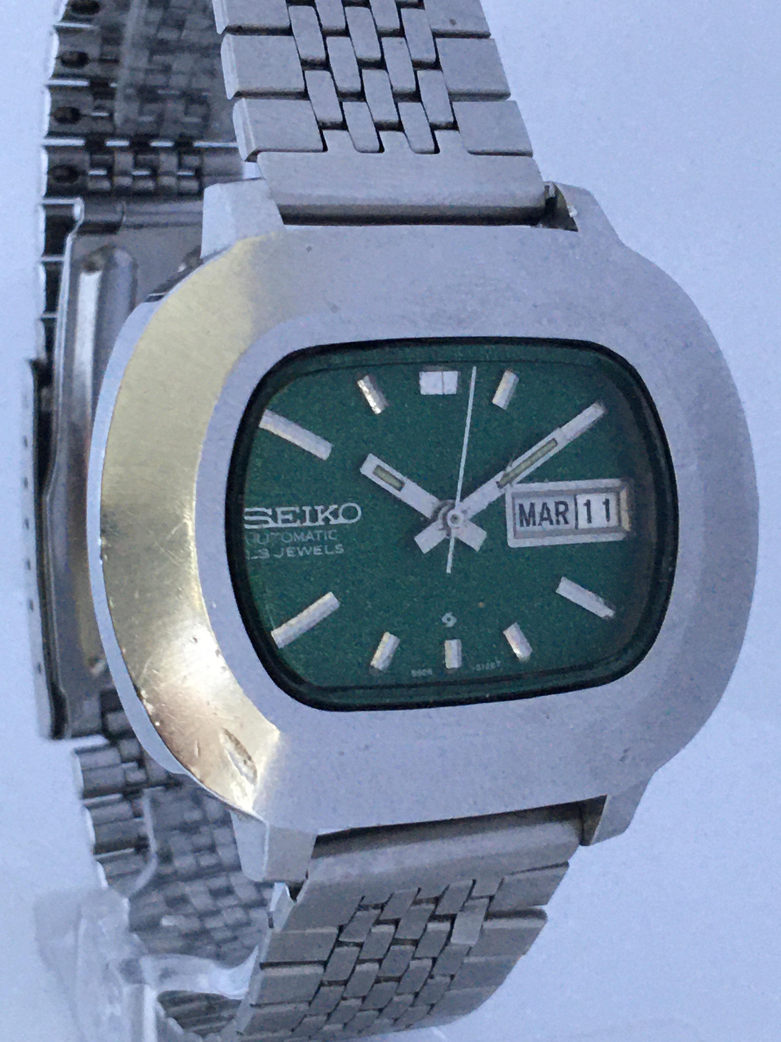 Vintage 1970s Stainless Steel Green Dial Seiko Automatic Watch 7