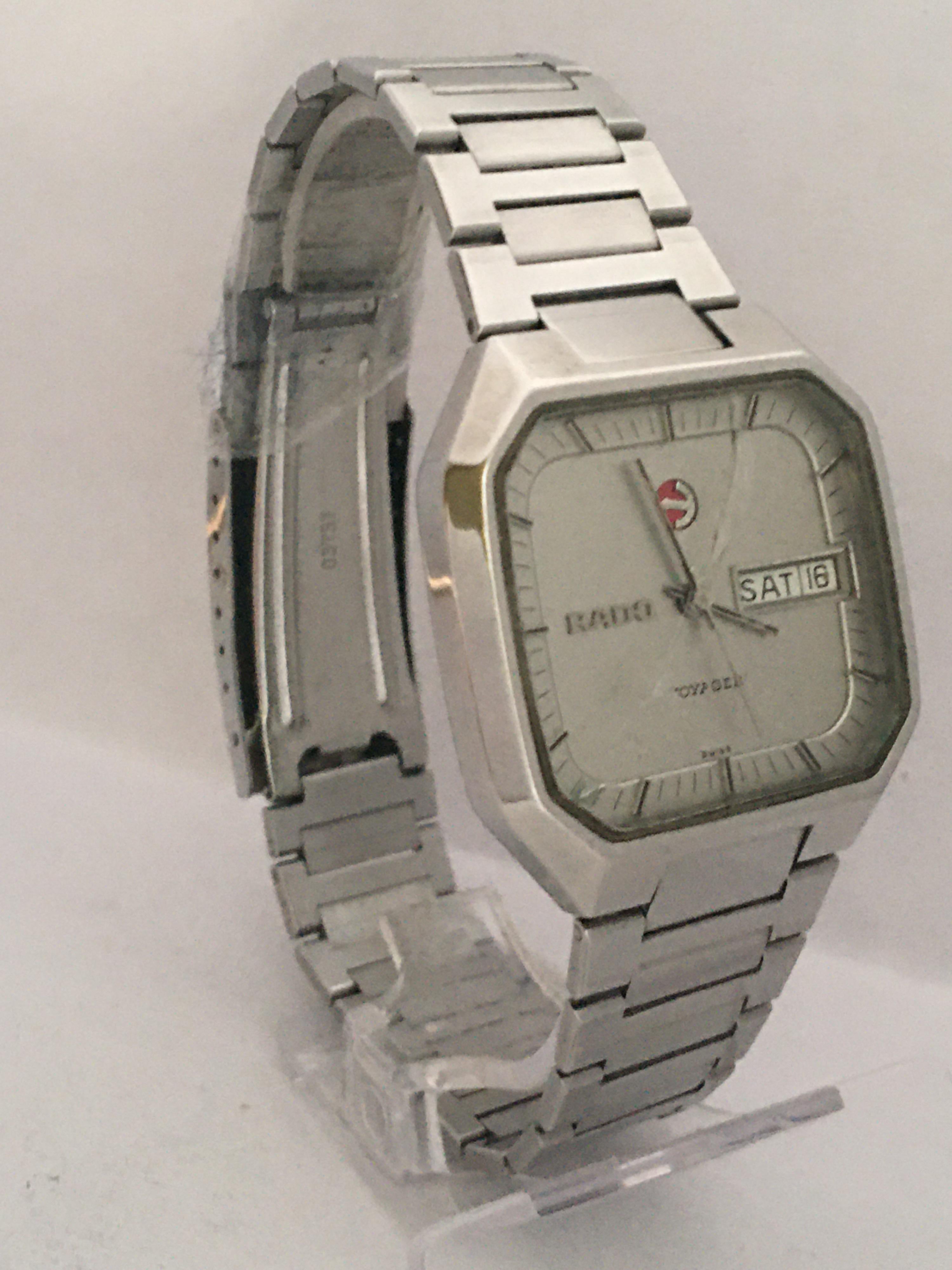 Vintage 1970s Stainless Steel RADO Voyager Automatic Watch 9