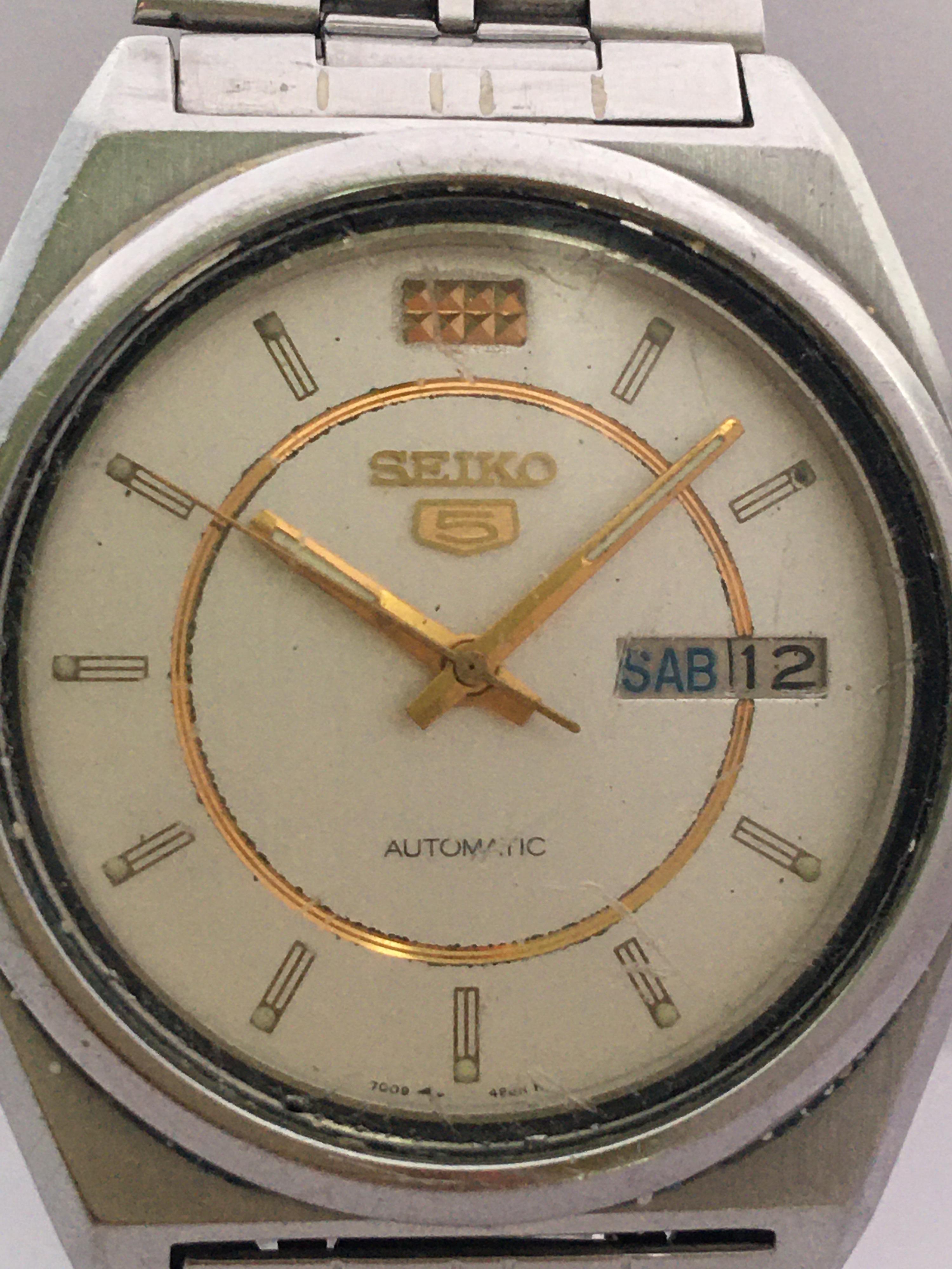 Vintage 1970s Stainless Steel Seiko 5 Automatic Gents Watch For Sale at ...