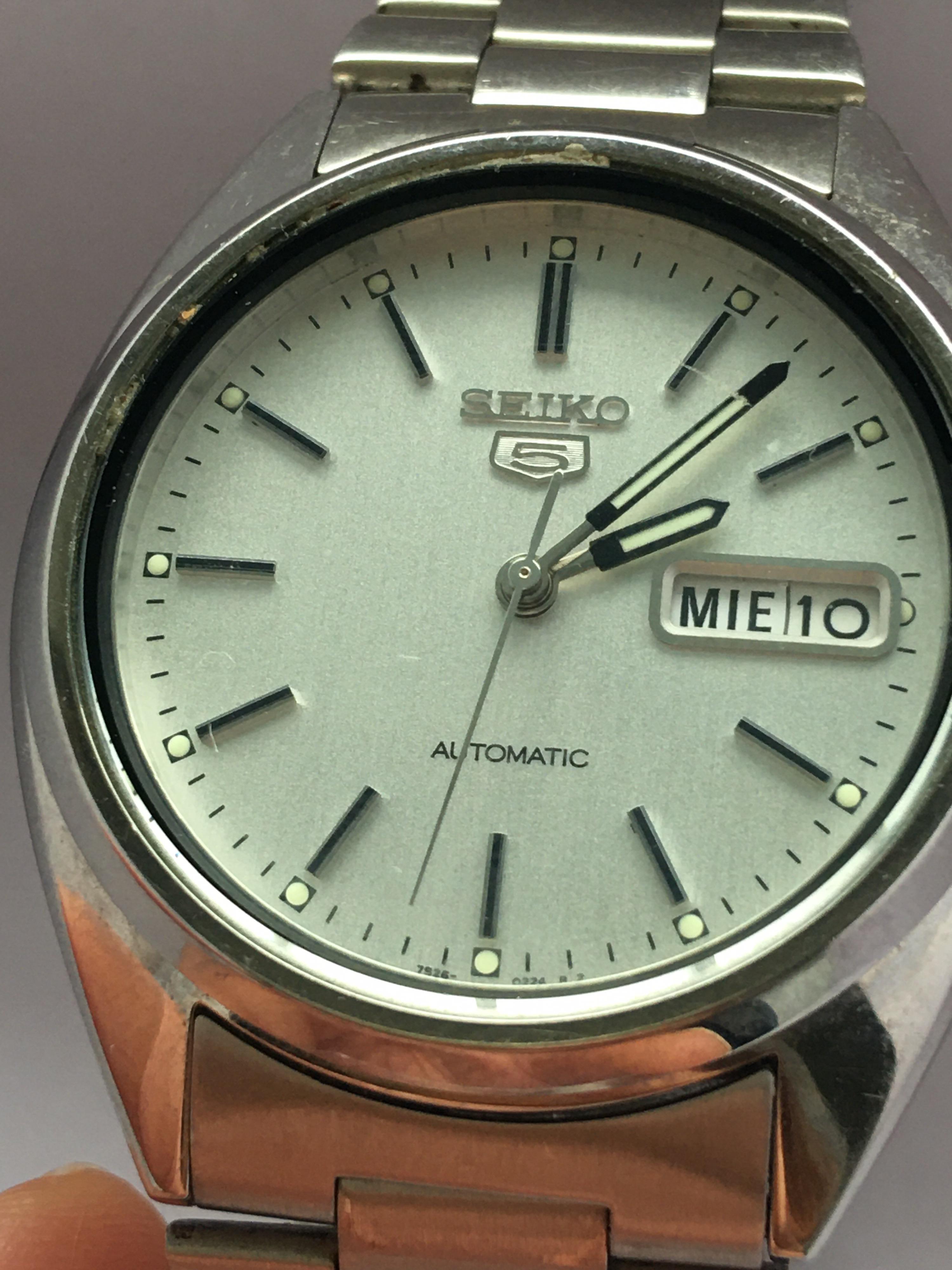 Stainless Steel Seiko 5 Automatic Gentlemen's Watch 11