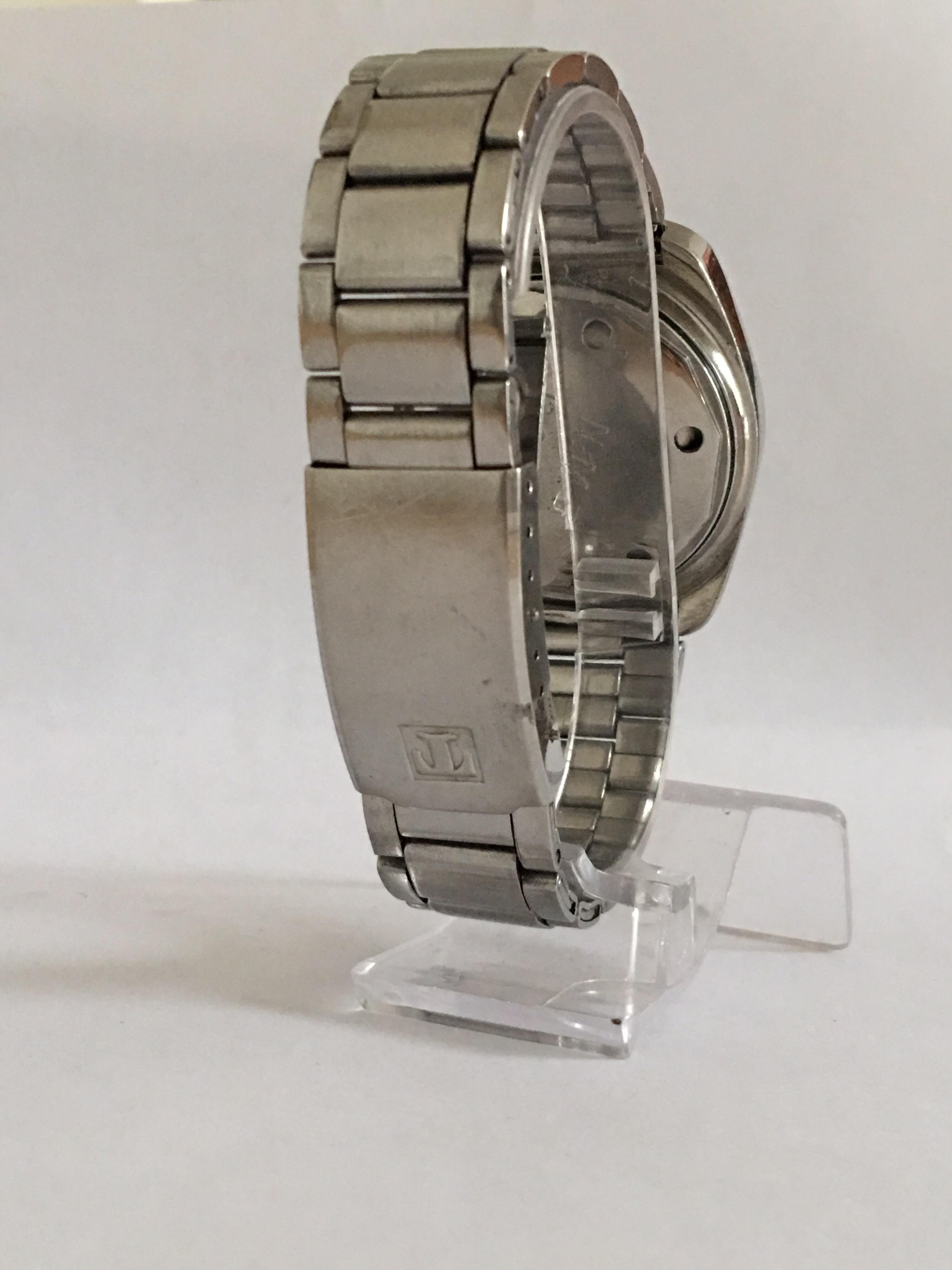 Vintage 1970s Stainless Steel Tissot Navigator Sonorous Alarm Wristwatch  In Good Condition For Sale In Carlisle, GB
