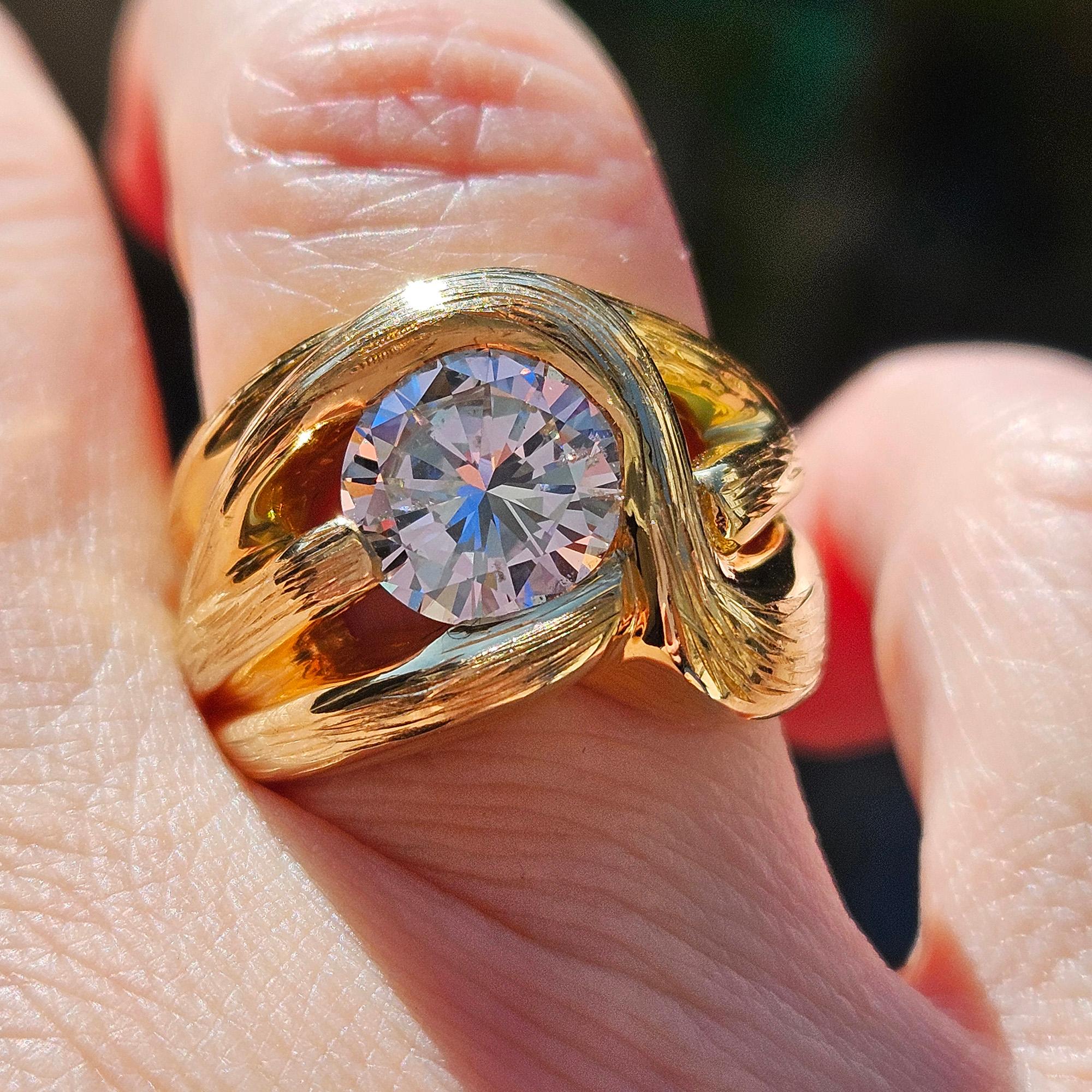 Verlobungsring aus 14 Karat Gelbgold mit GIA 2,02 Karat Diamant im Vintage-Stil der 1970er Jahre im Angebot 8