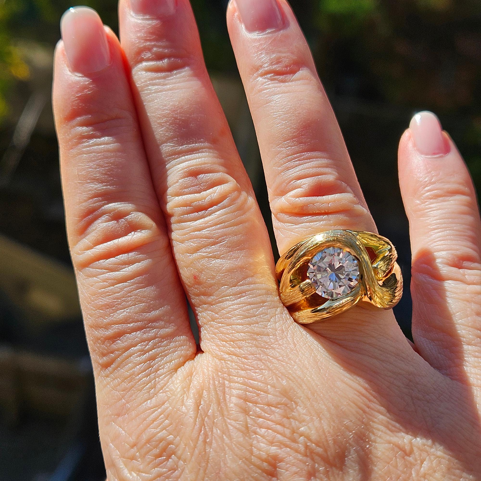 Verlobungsring aus 14 Karat Gelbgold mit GIA 2,02 Karat Diamant im Vintage-Stil der 1970er Jahre (Moderne) im Angebot