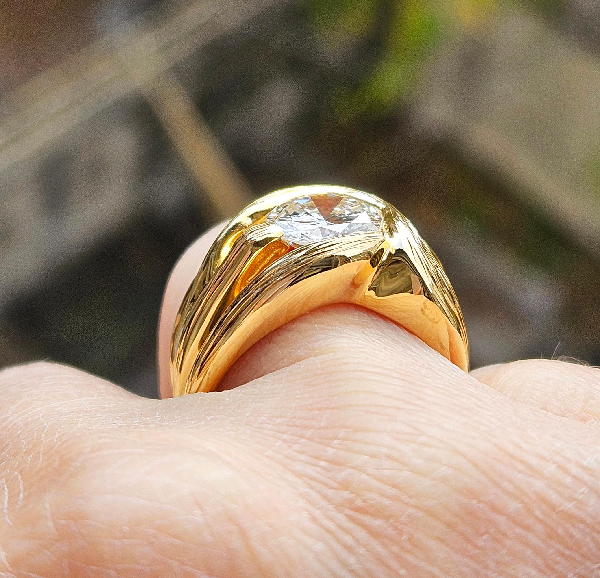 Verlobungsring aus 14 Karat Gelbgold mit GIA 2,02 Karat Diamant im Vintage-Stil der 1970er Jahre (Rundschliff) im Angebot