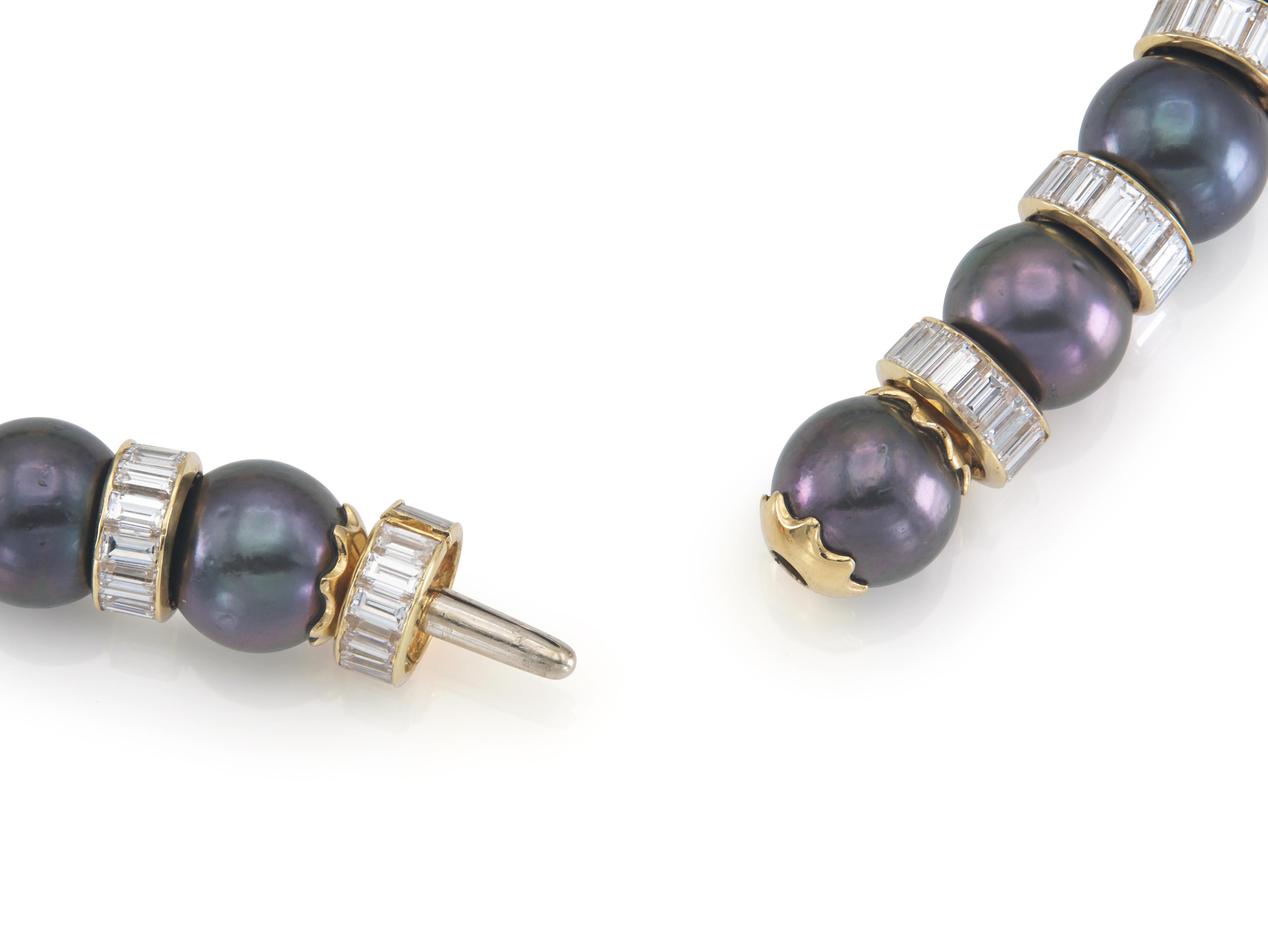 Collar vintage de perlas de Tahití de los años 70 con diamantes en Bueno estado para la venta en New York, NY