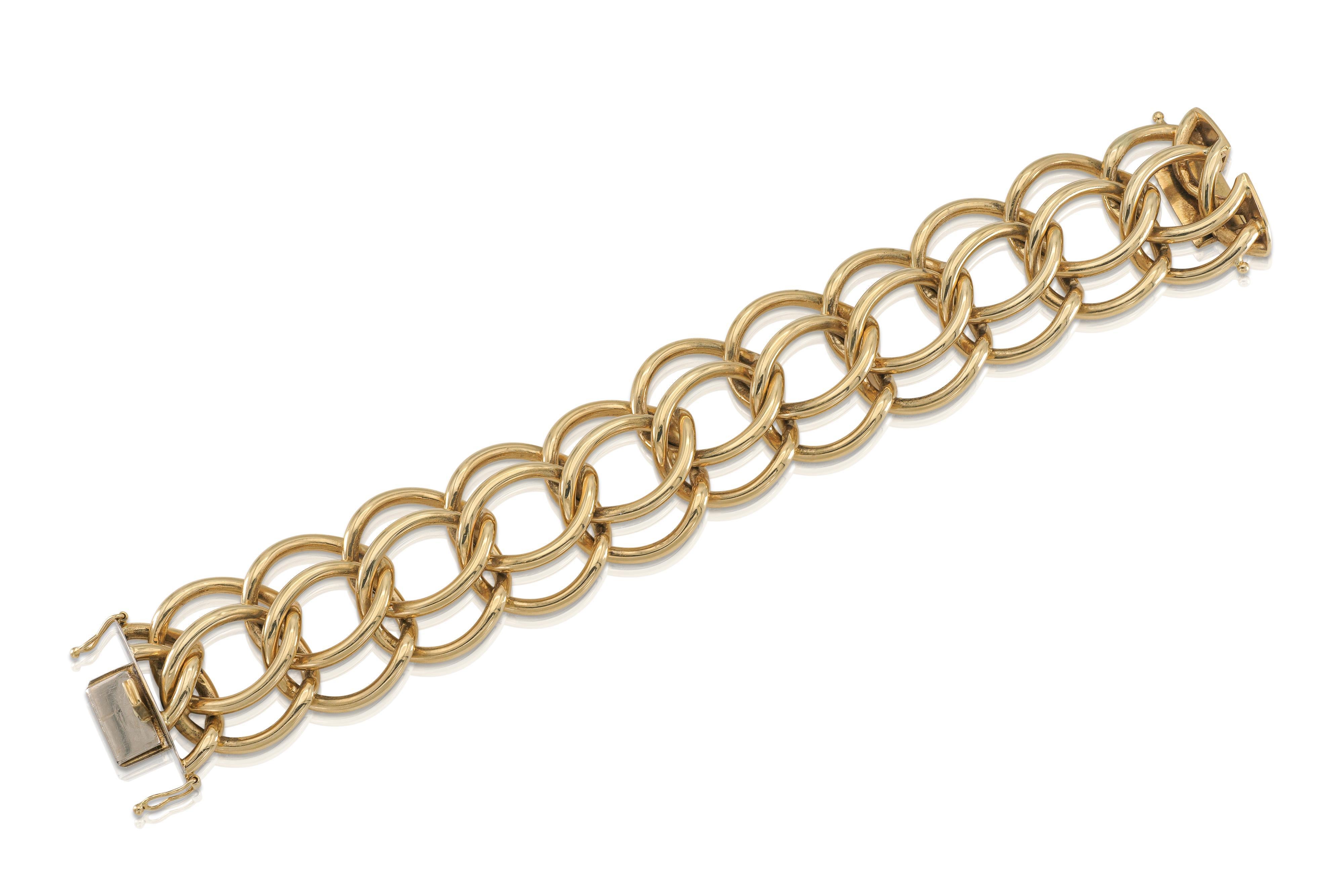 Finely crafted in 18k yellow gold.
Signed by Tiffany & Co.
Made in Germany
Circa 1970s
Size 8 1/4 inches