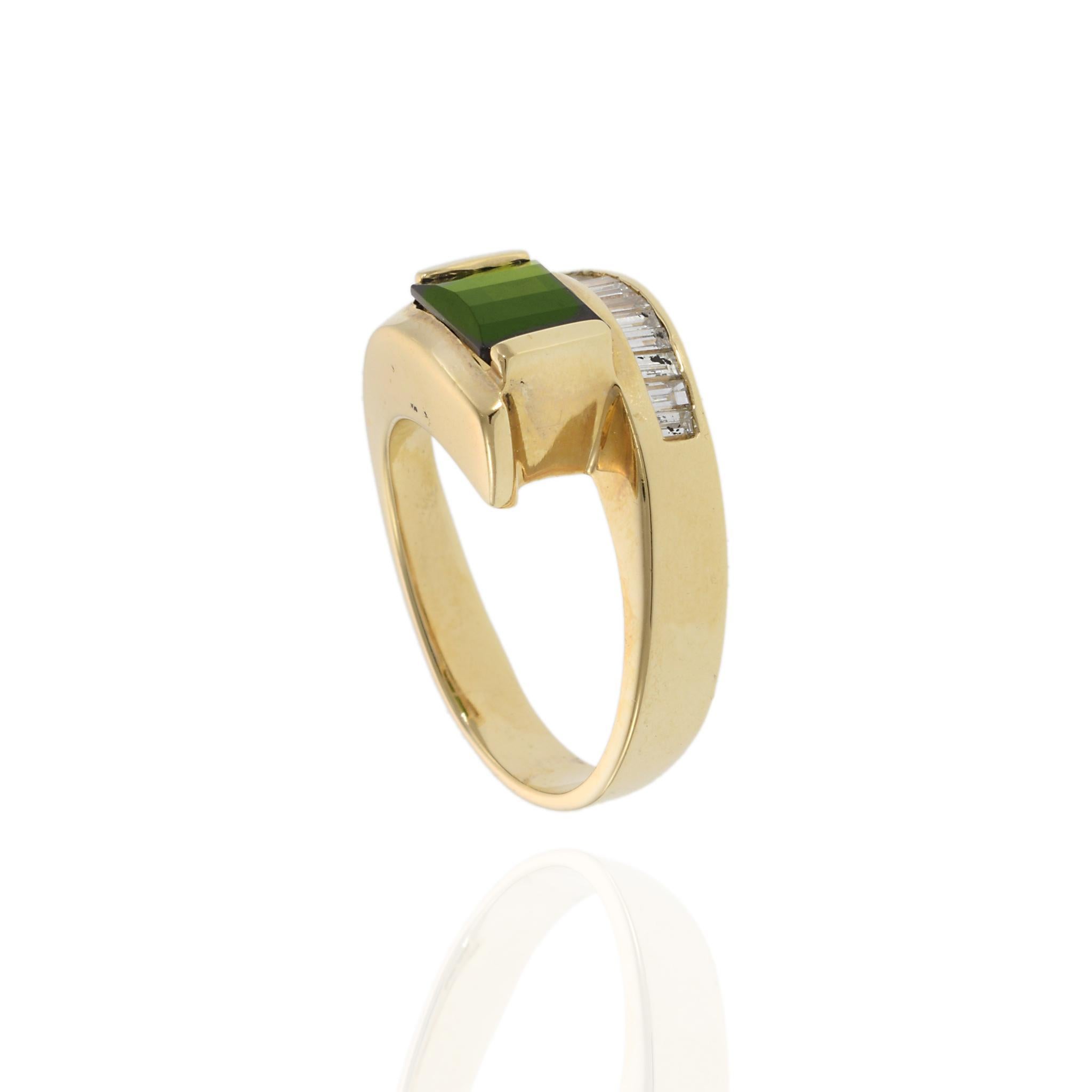 Women's Vintage 1970s Tourmaline and Diamond Split Ring For Sale