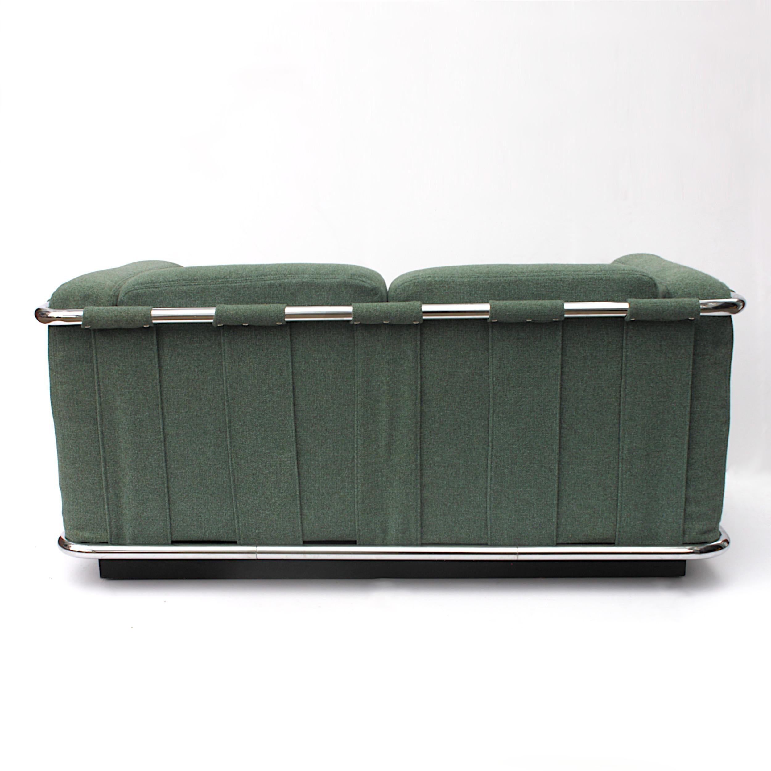 American Vintage 1970s Tubular Chrome Mid-Century Modern Loveseat Sofa by Thonet