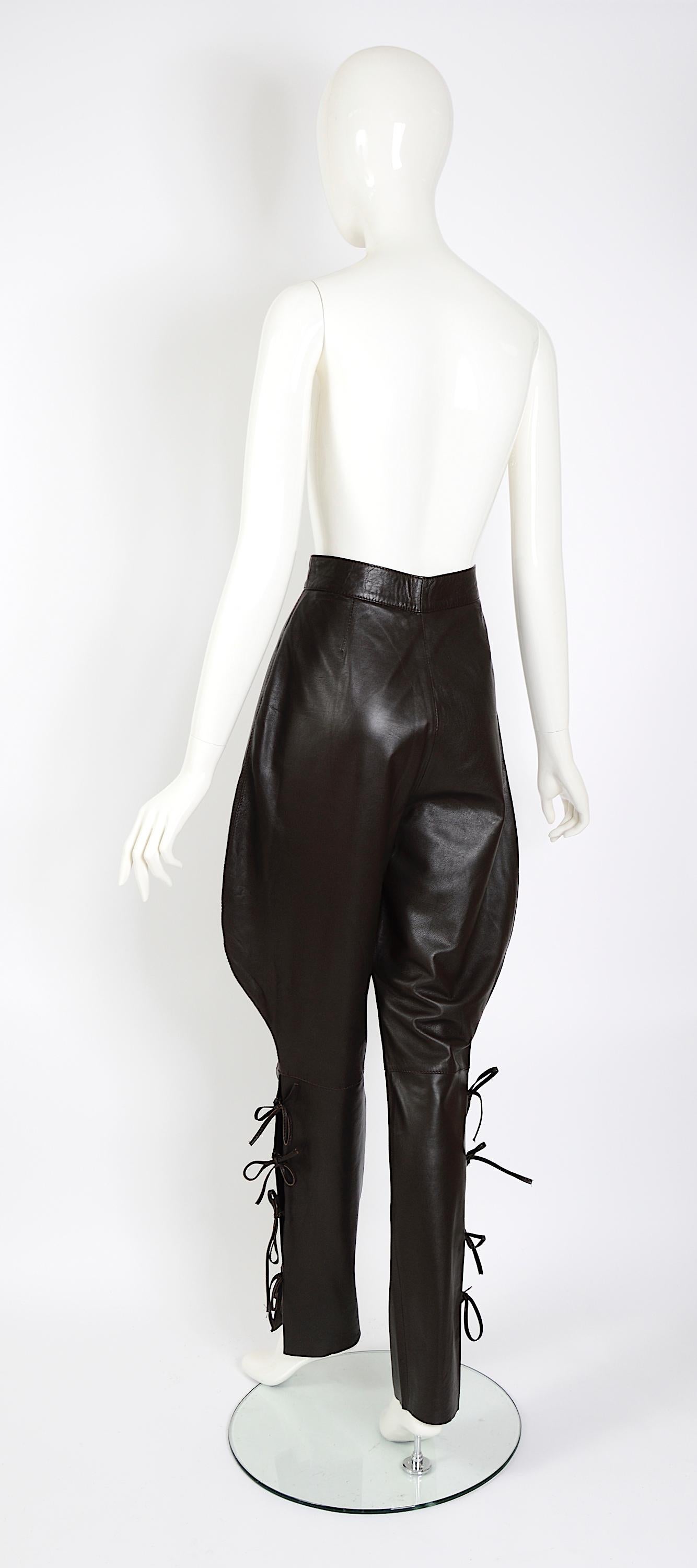 Vintage 1970s unsigned exquisite equestrian style brown leather jodhpur pants 1