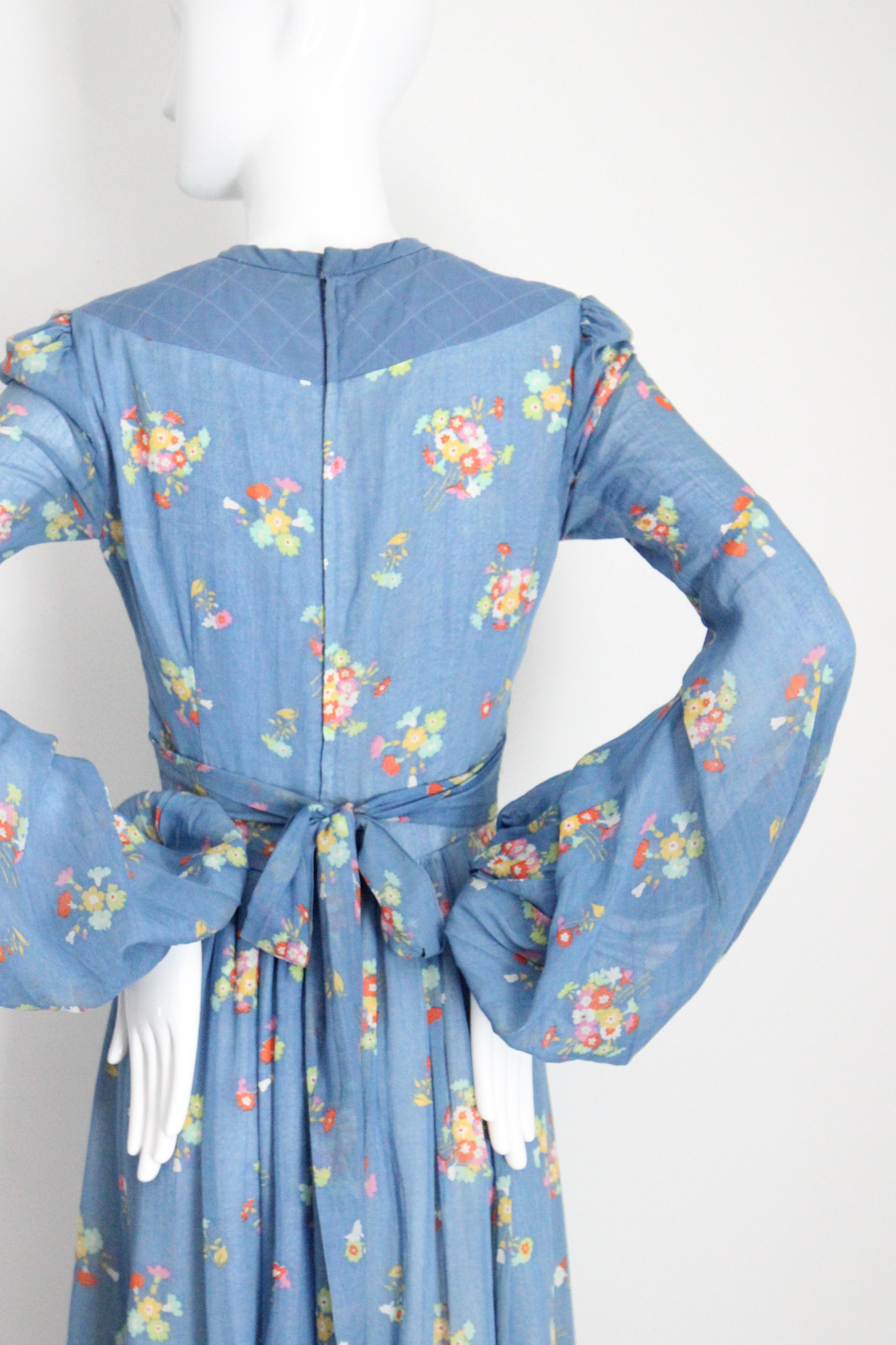 Vintage anni '70, Valery Goad Blu, floreale con maniche a palloncino, Maxi Dress UK 8 US 4 5