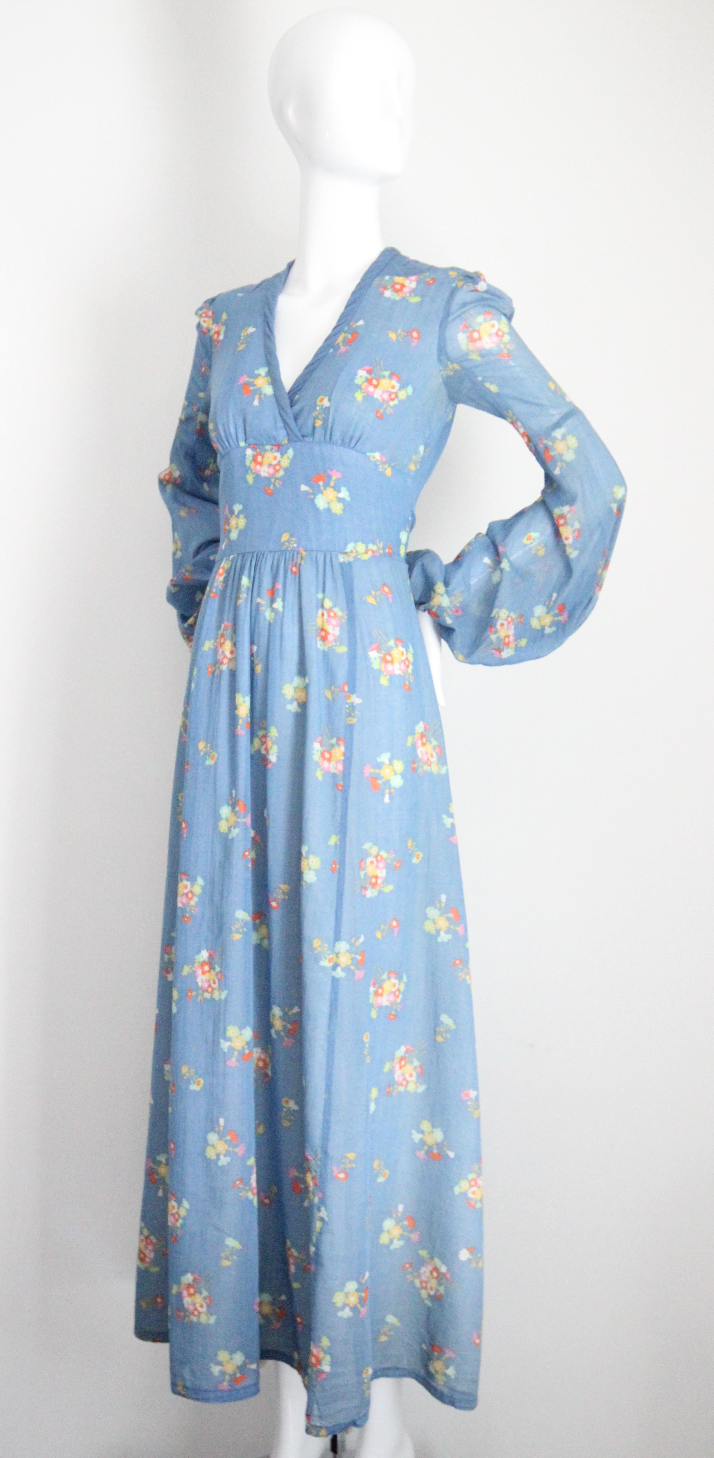 Vintage anni '70, Valery Goad Blu, floreale con maniche a palloncino, Maxi Dress UK 8 US 4 2