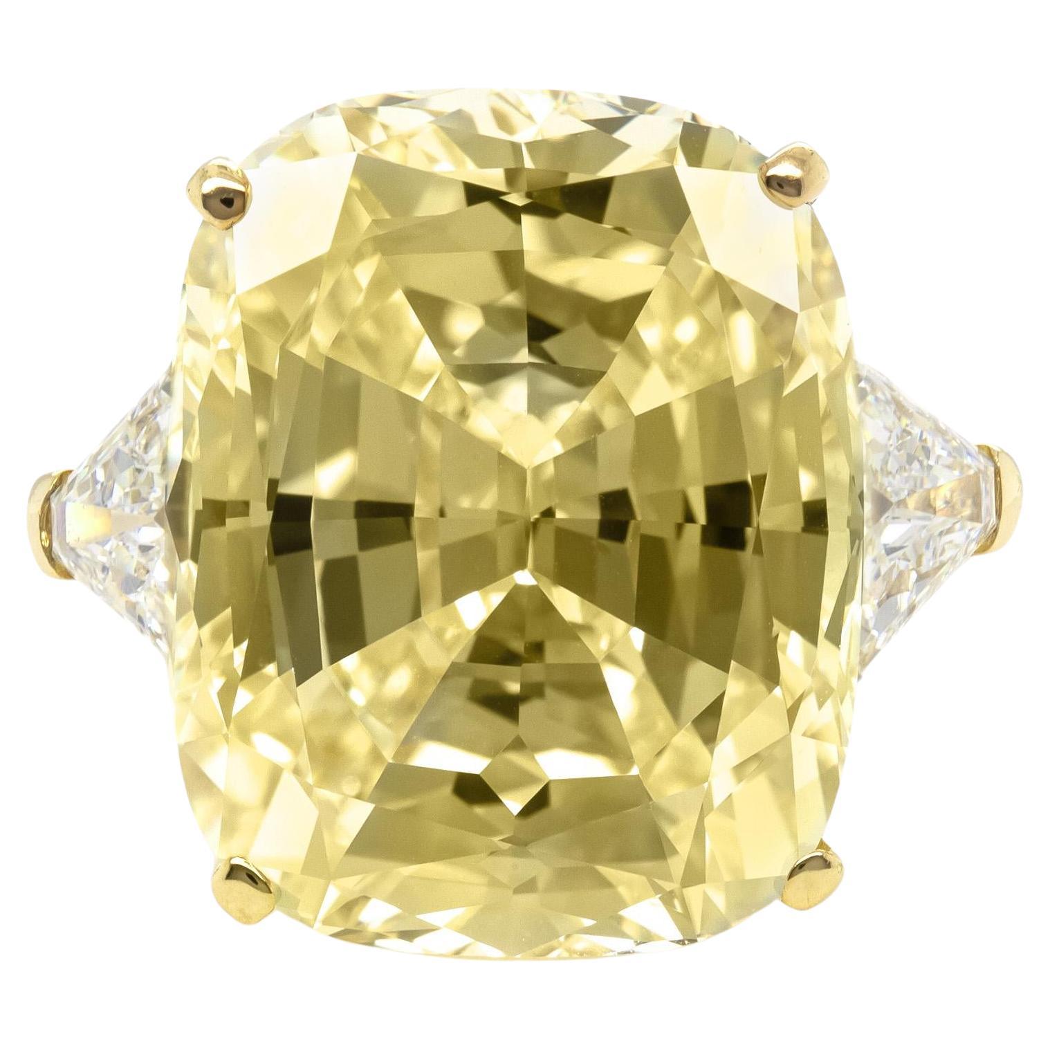 Vintage 1970s Van Cleef & Arpels 24.29 Carat Cushion Cut Yellow Diamond Ring