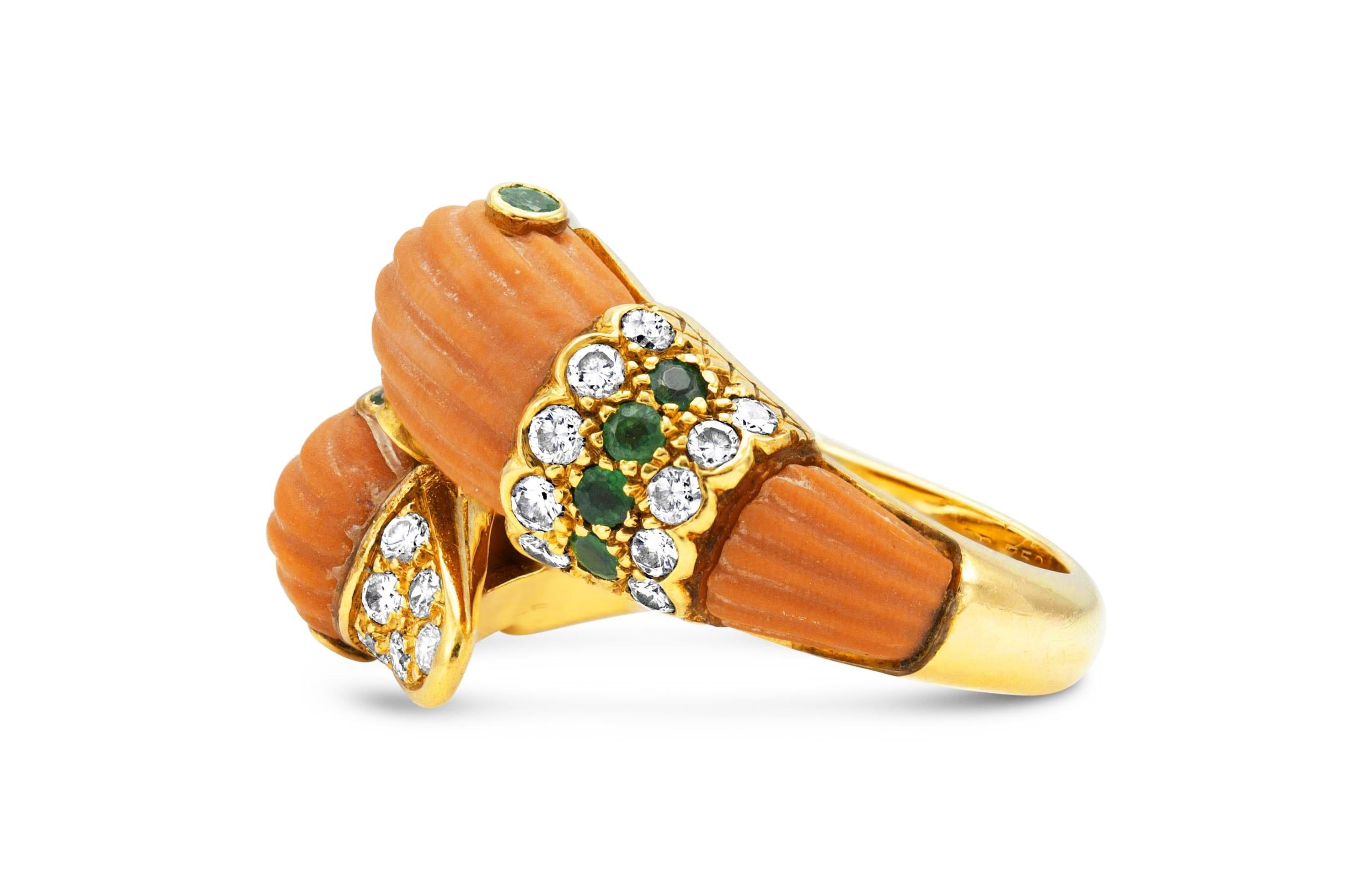 Vintage 1970er Van Cleef & Arpels Doppelköpfiger Korallen-Entenring (Rundschliff) im Angebot