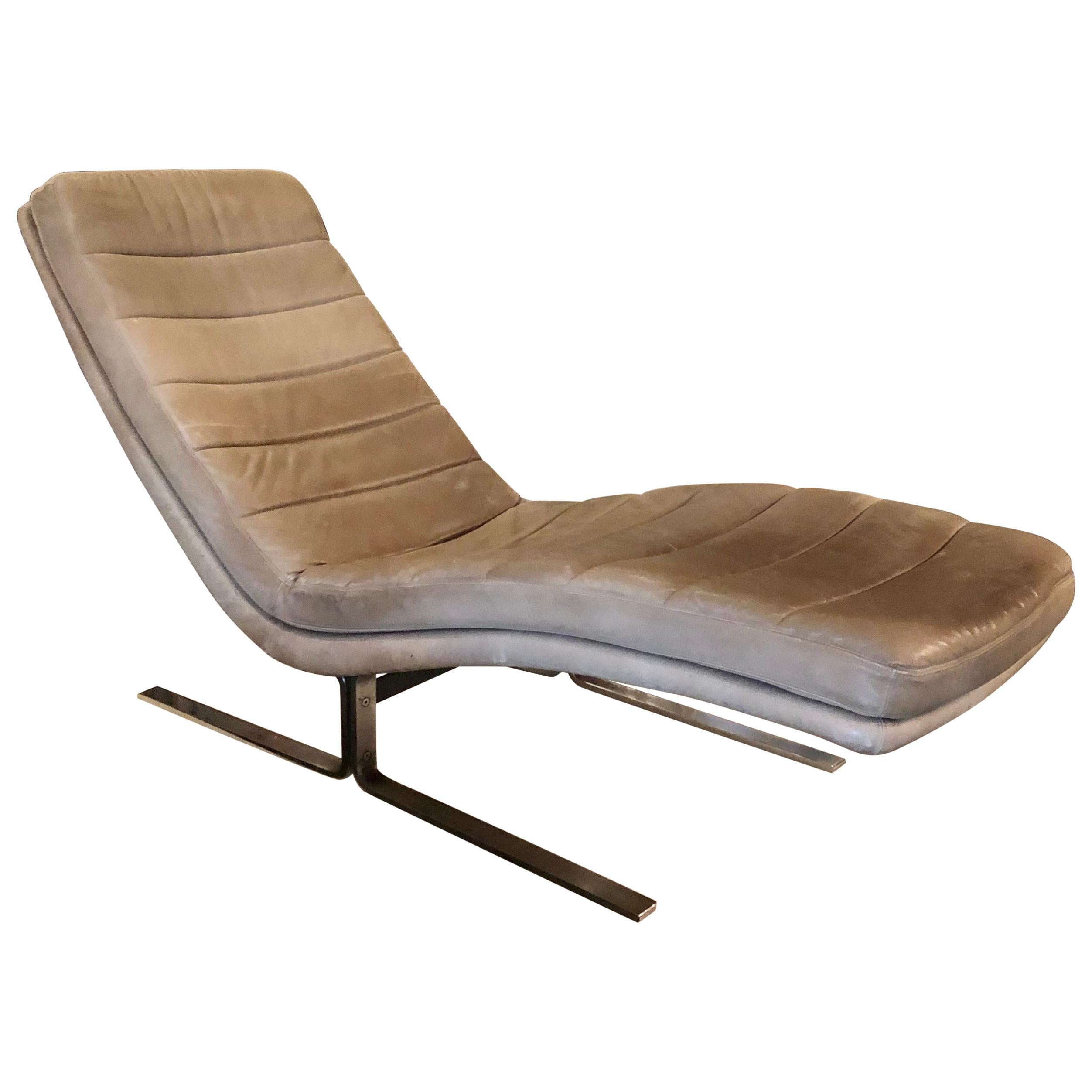 Vintage 1970s Walter Knoll for Brayton International Leather and Chrome Chaise