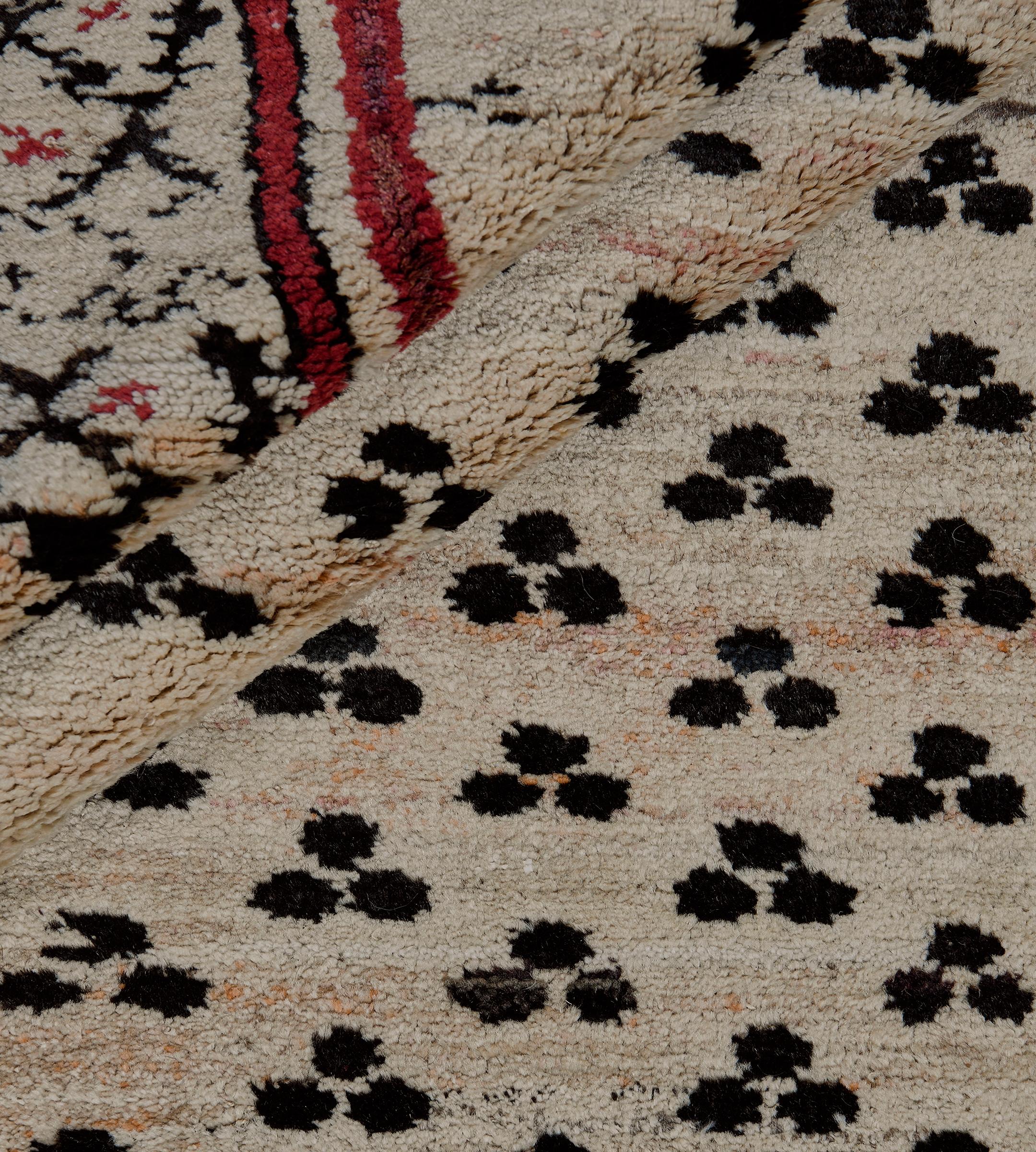 Vintage 1970s Wool Turkish Rug With Red Accent Border For Sale 5