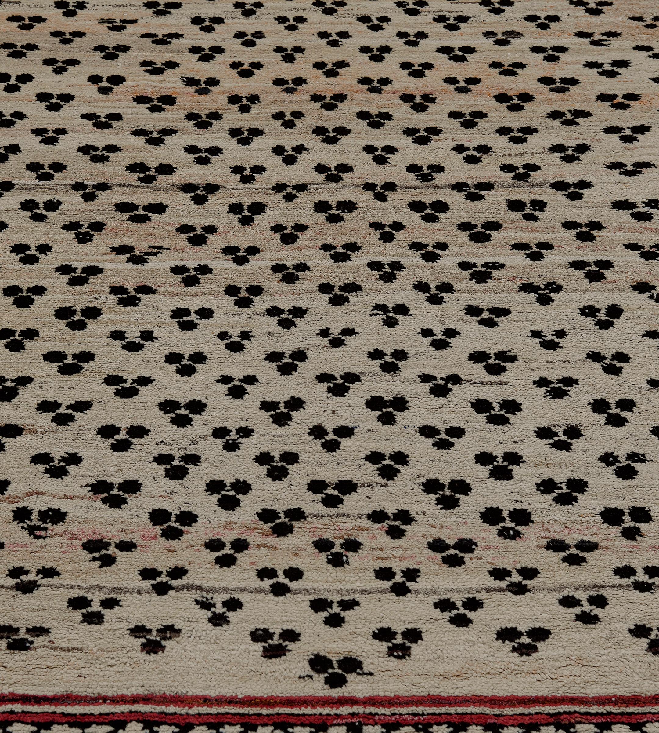 Vintage 1970s Wool Turkish Rug With Red Accent Border For Sale 4