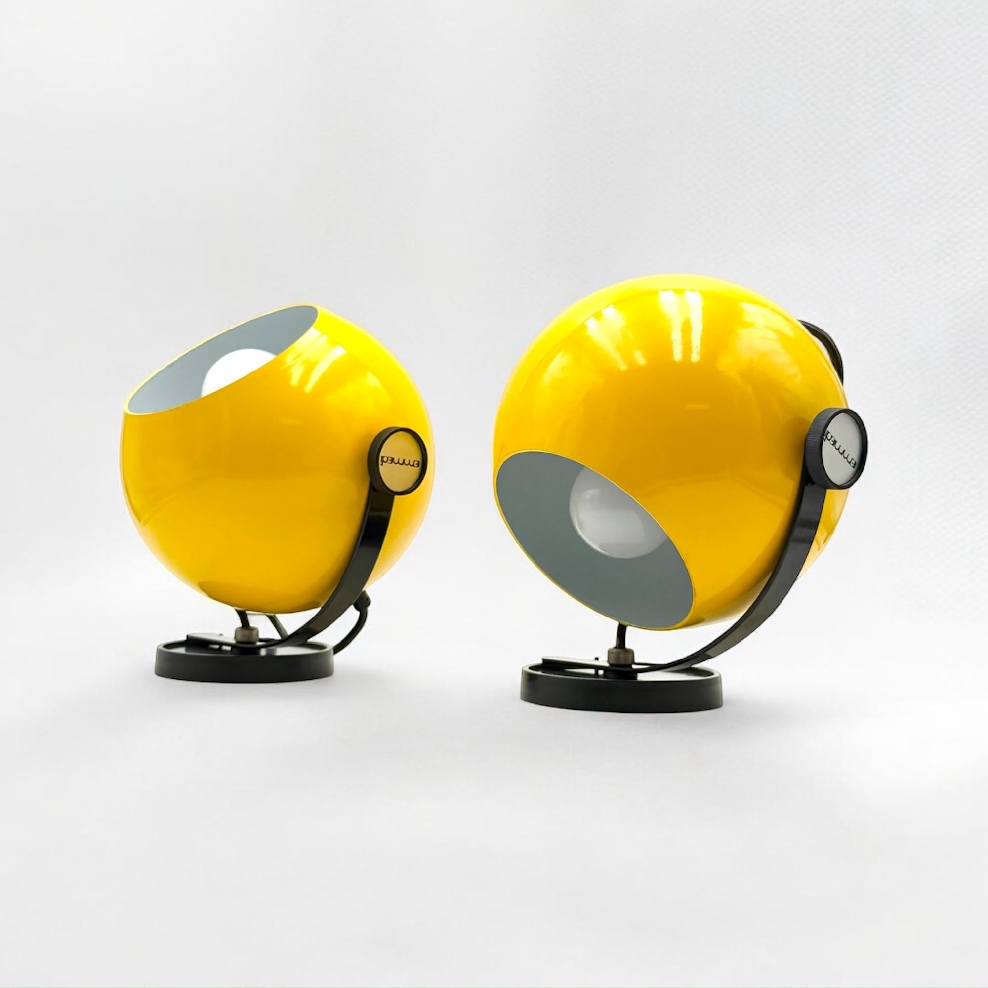 Vintage 1970s Yellow Wall Lamps by Emmedi, Diseño Italiano Nuevo Viejo Stock finales del siglo XX en venta