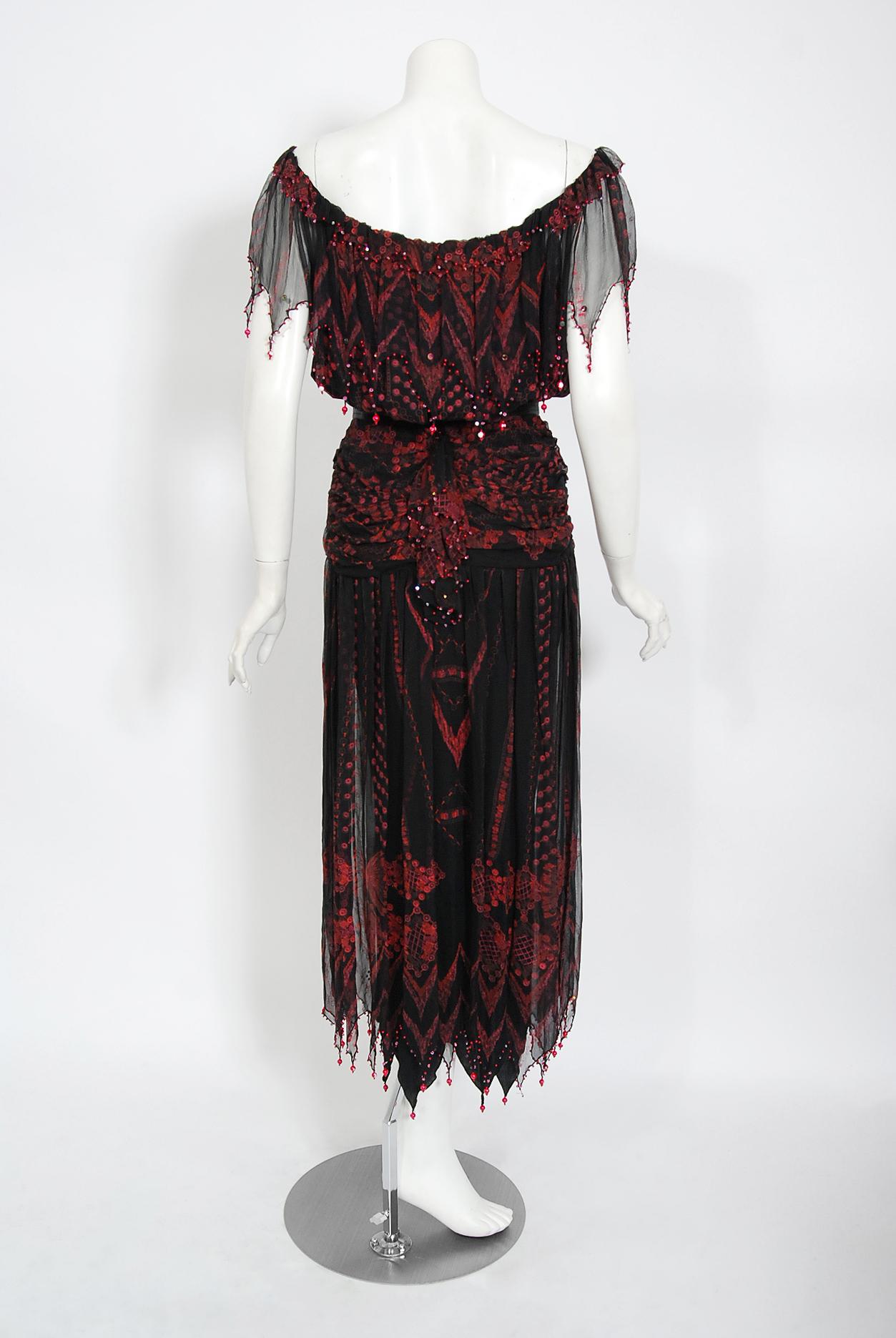 Vintage 1980er Zandra Rhodes handbemaltes schulterfreies Vintage-Kleid aus schwarzer Fuchsia-Seiden 7
