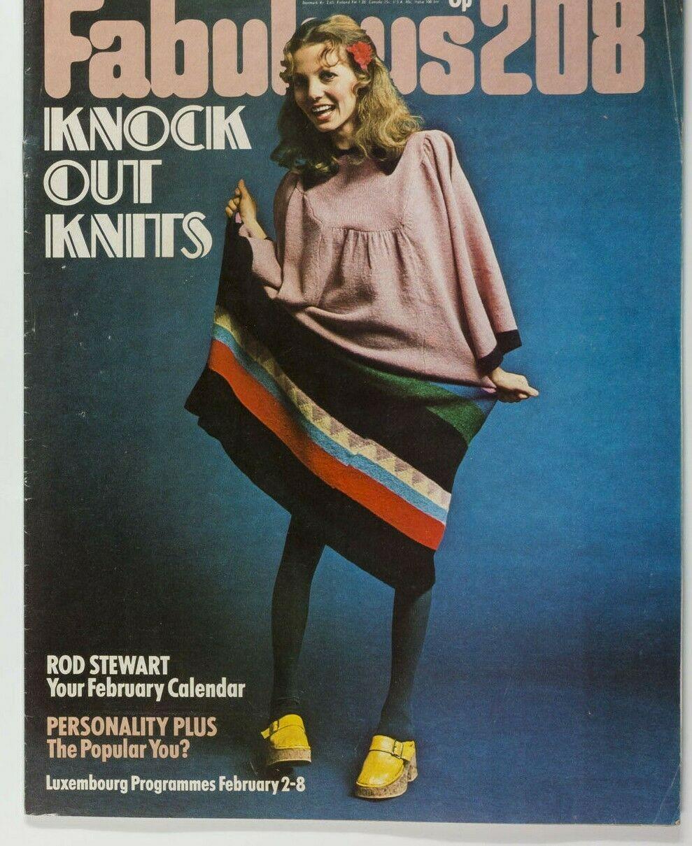 Ein unglaublich seltenes und superschönes buntes Strick-Kaftan-Kleid des berühmten britischen Labels Alice Pollock. Pollock ist bekannt dafür, dass er 1964 Quorum, eine Londoner Boutique und ein Produktionsunternehmen, gegründet hat. Im folgenden