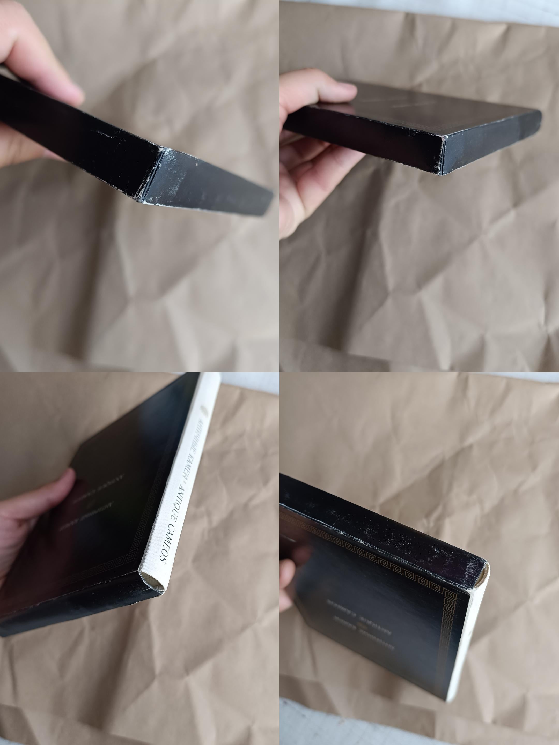 Nero Vintage 1971 Libro dei cammei antichi - Collezione del Museo dell'Hermitage Libro d'arte russa in vendita