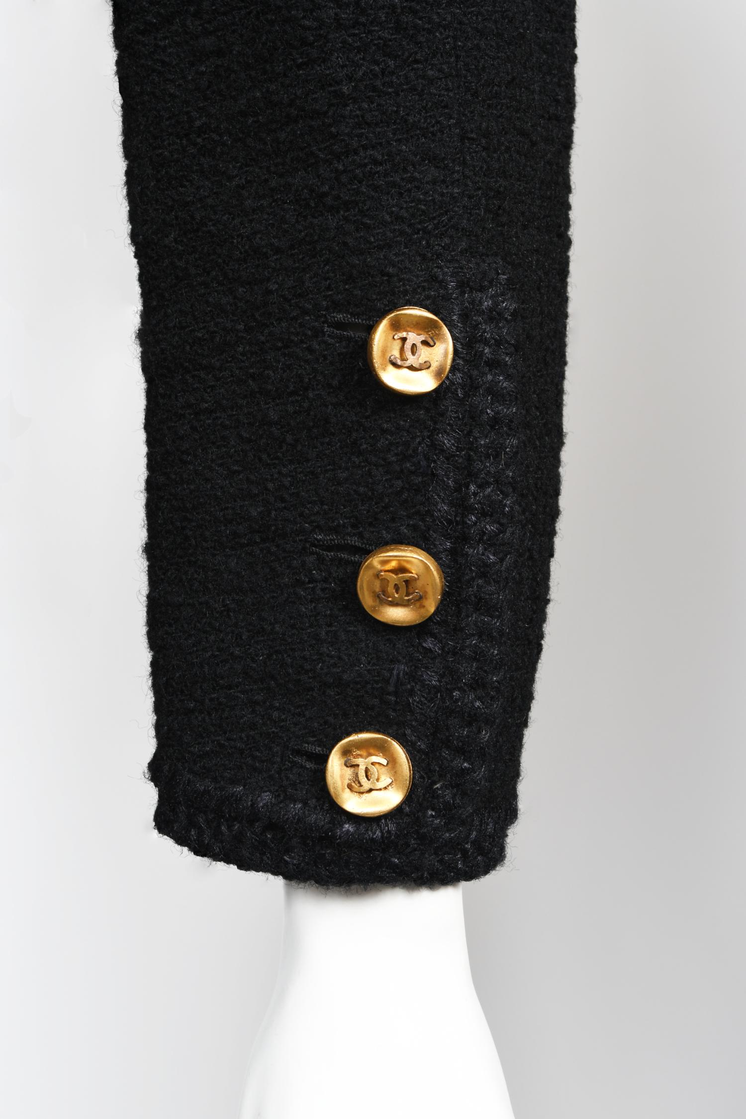 Vintage 1973 Chanel Haute Couture Black Boucle Wool Logo Buttons Jacket Suit  6