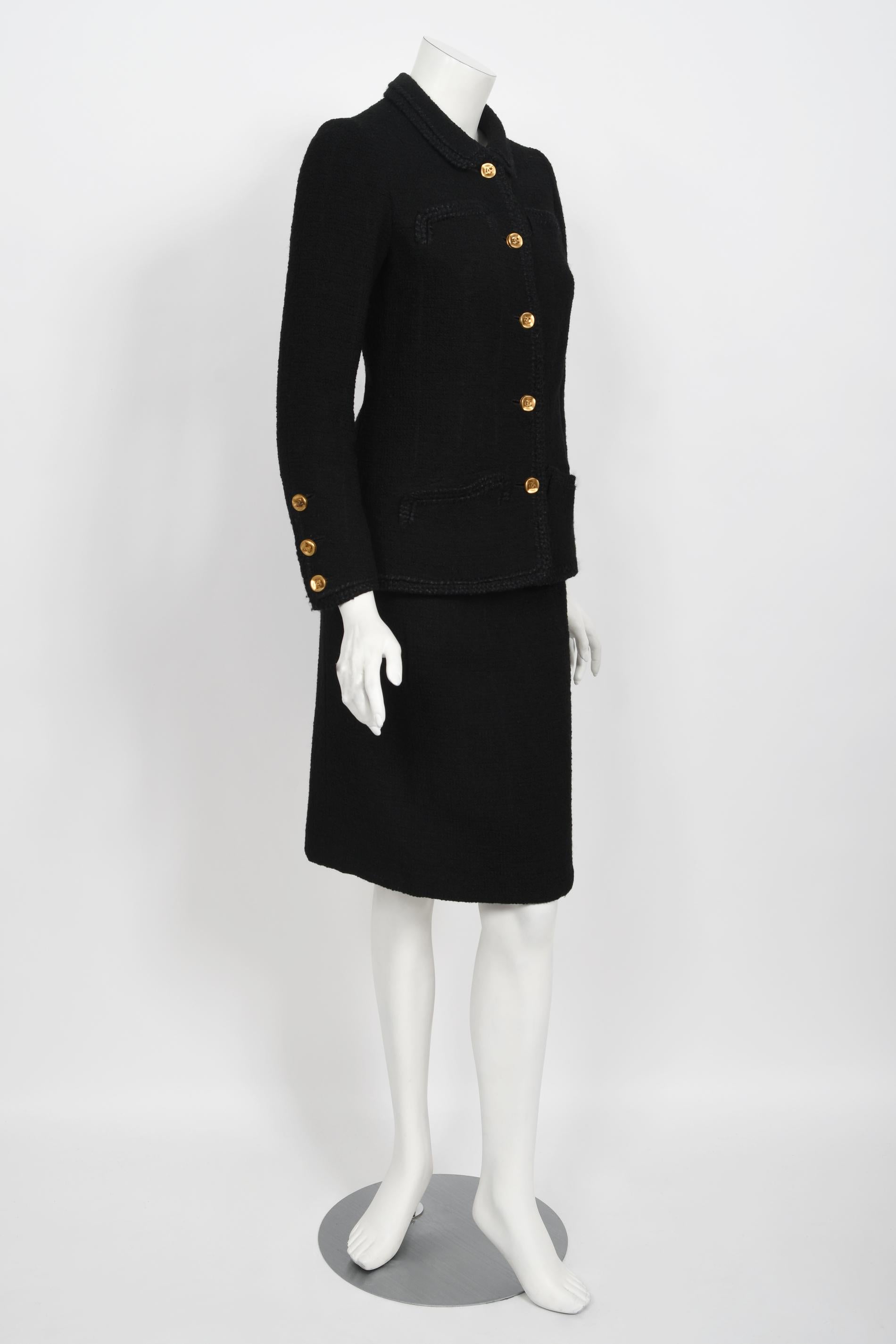 Vintage 1973 Chanel Haute Couture Black Boucle Wool Logo Buttons Jacket Suit  7