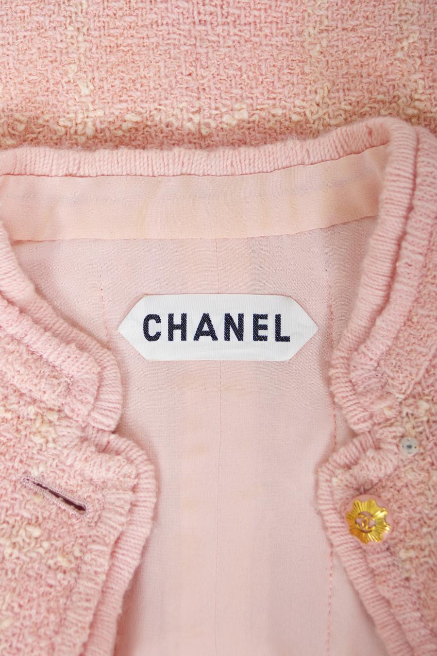 Vintage 1973 Chanel Haute Couture Documented Pink Wool Jacket Blouse Skirt Suit For Sale 15