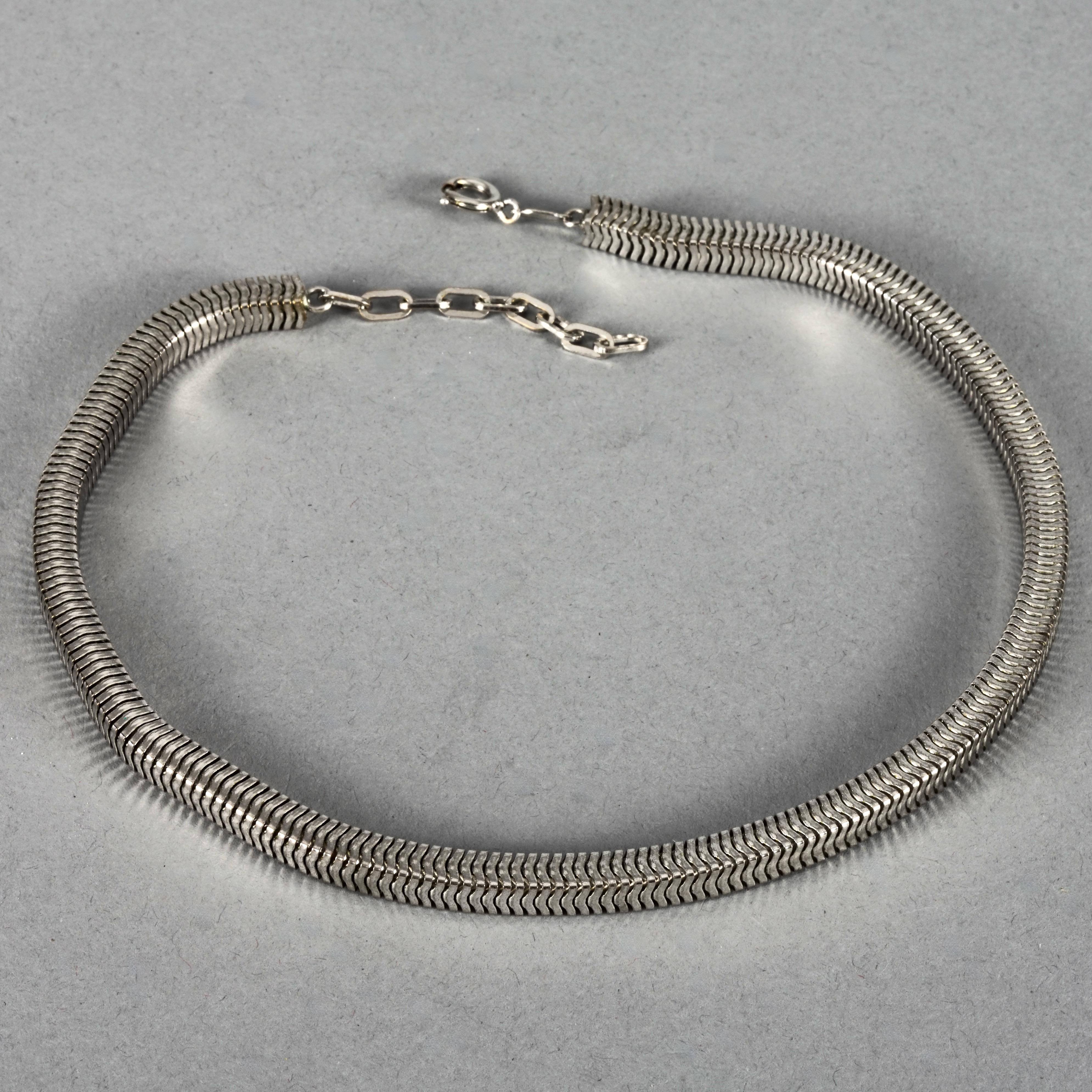 Vintage 1973 CHRISTIAN DIOR Snake Chain Silver Necklace For Sale 1