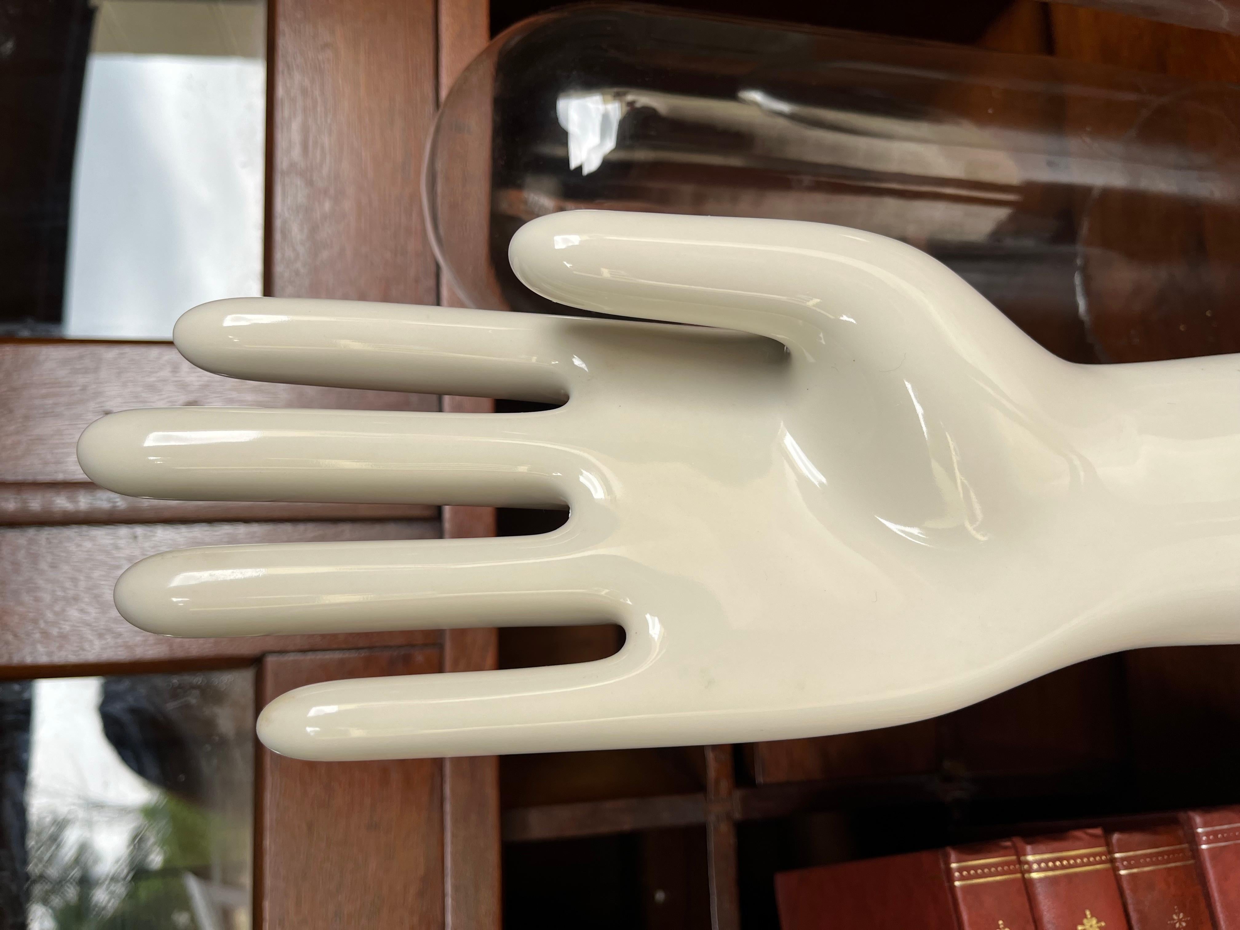 North American Vintage 1973 General Porcelain Hand Glove Mould #8 For Sale