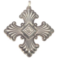 Vintage 1973 Reed & Barton Sterling Silver Christmas Cross Ornament
