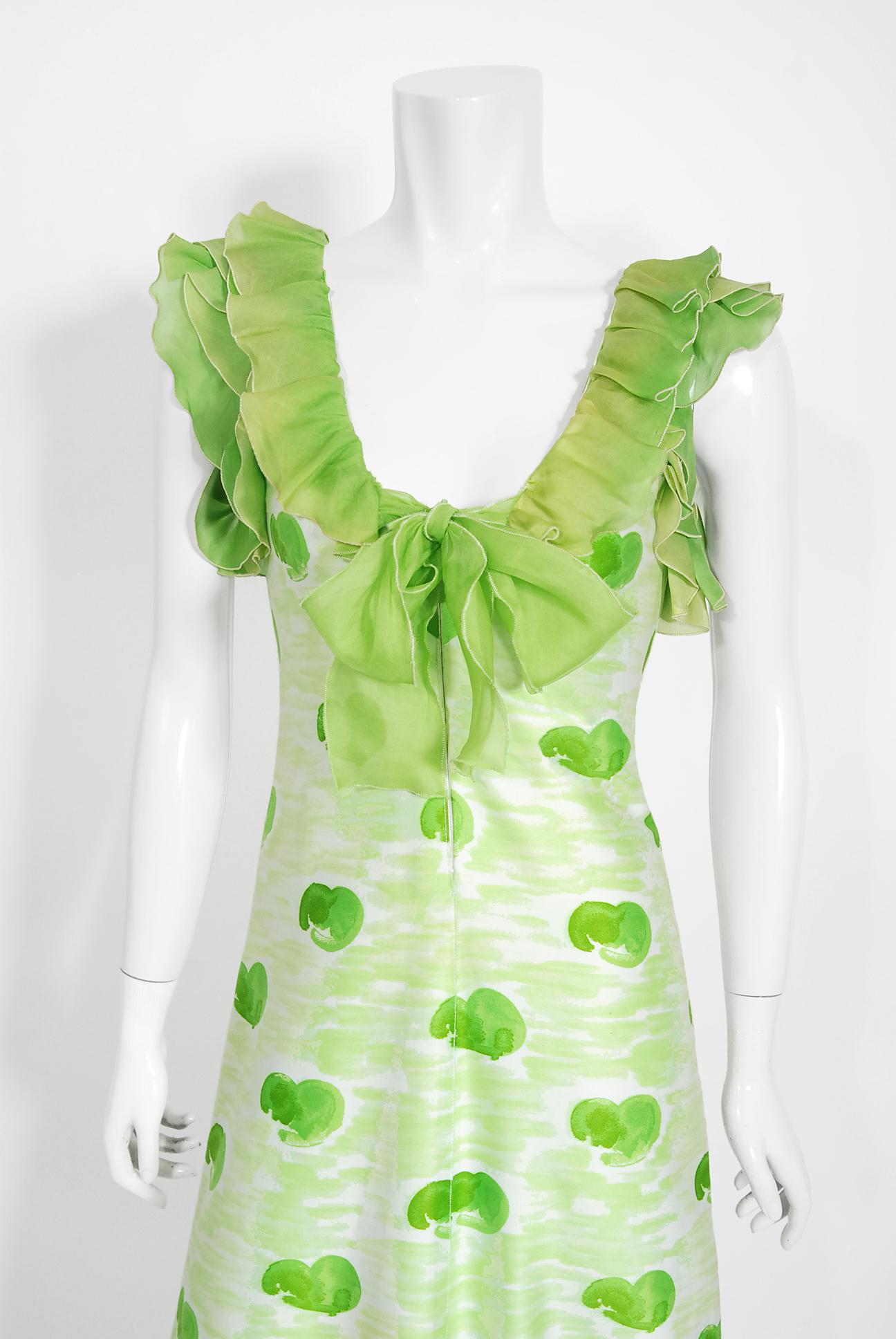 Archiv 1974 Courreges Dokumentierter Grüner Druck Baumwolle Rüschen Organza Maxikleid im Zustand „Gut“ im Angebot in Beverly Hills, CA