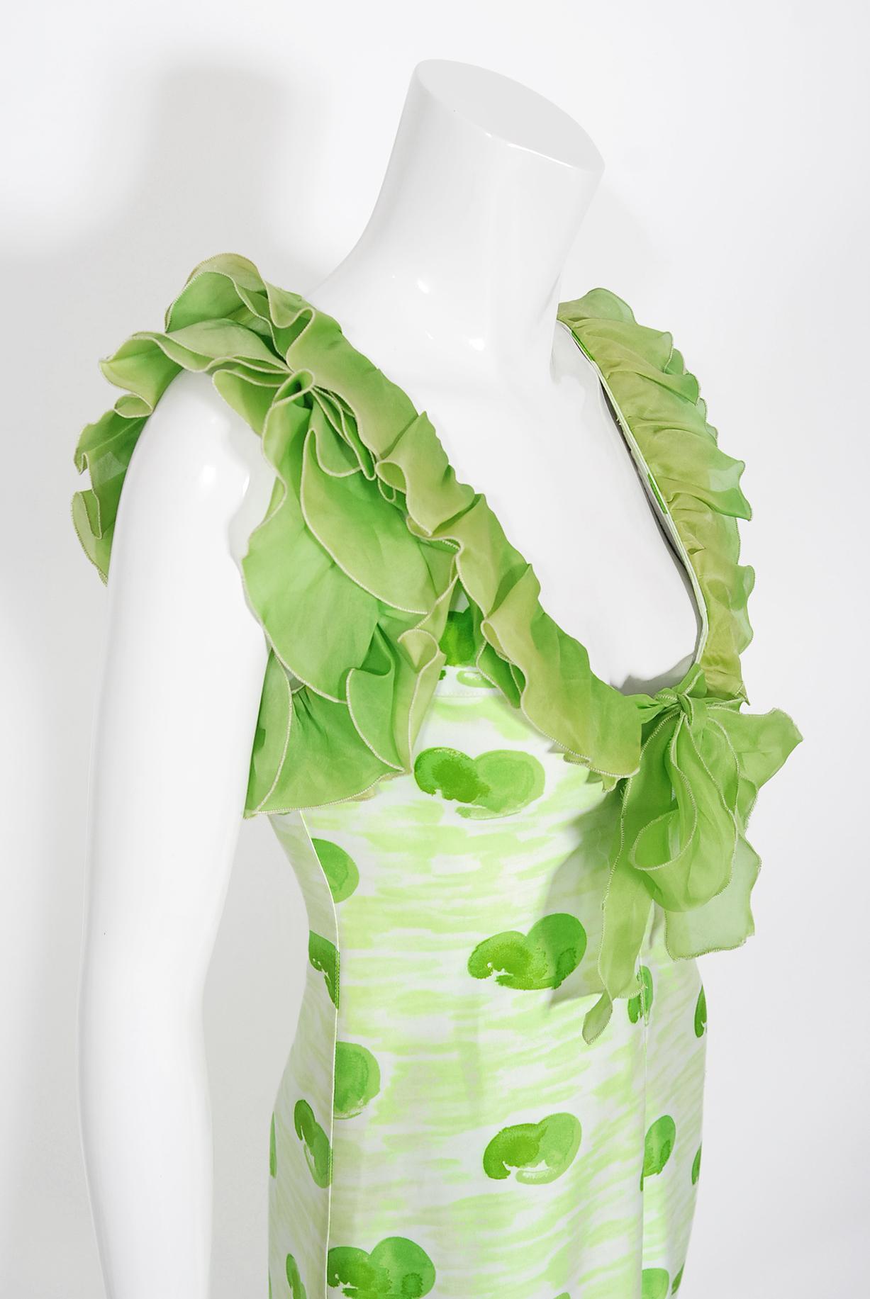 Archiv 1974 Courreges Dokumentierter Grüner Druck Baumwolle Rüschen Organza Maxikleid Damen im Angebot