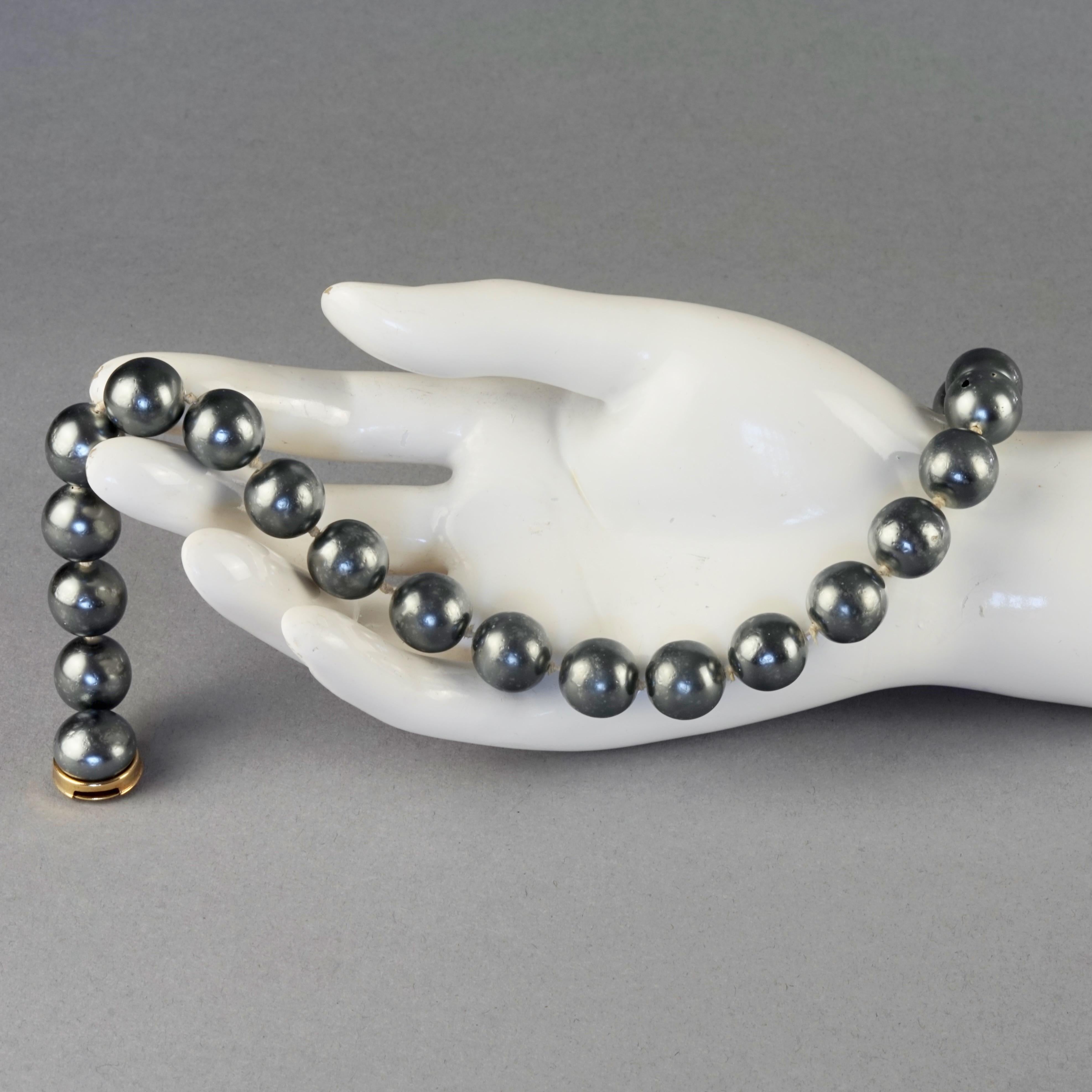 Vintage 1975 CHRISTIAN DIOR Silver Grey Glass Pearl Necklace For Sale 3