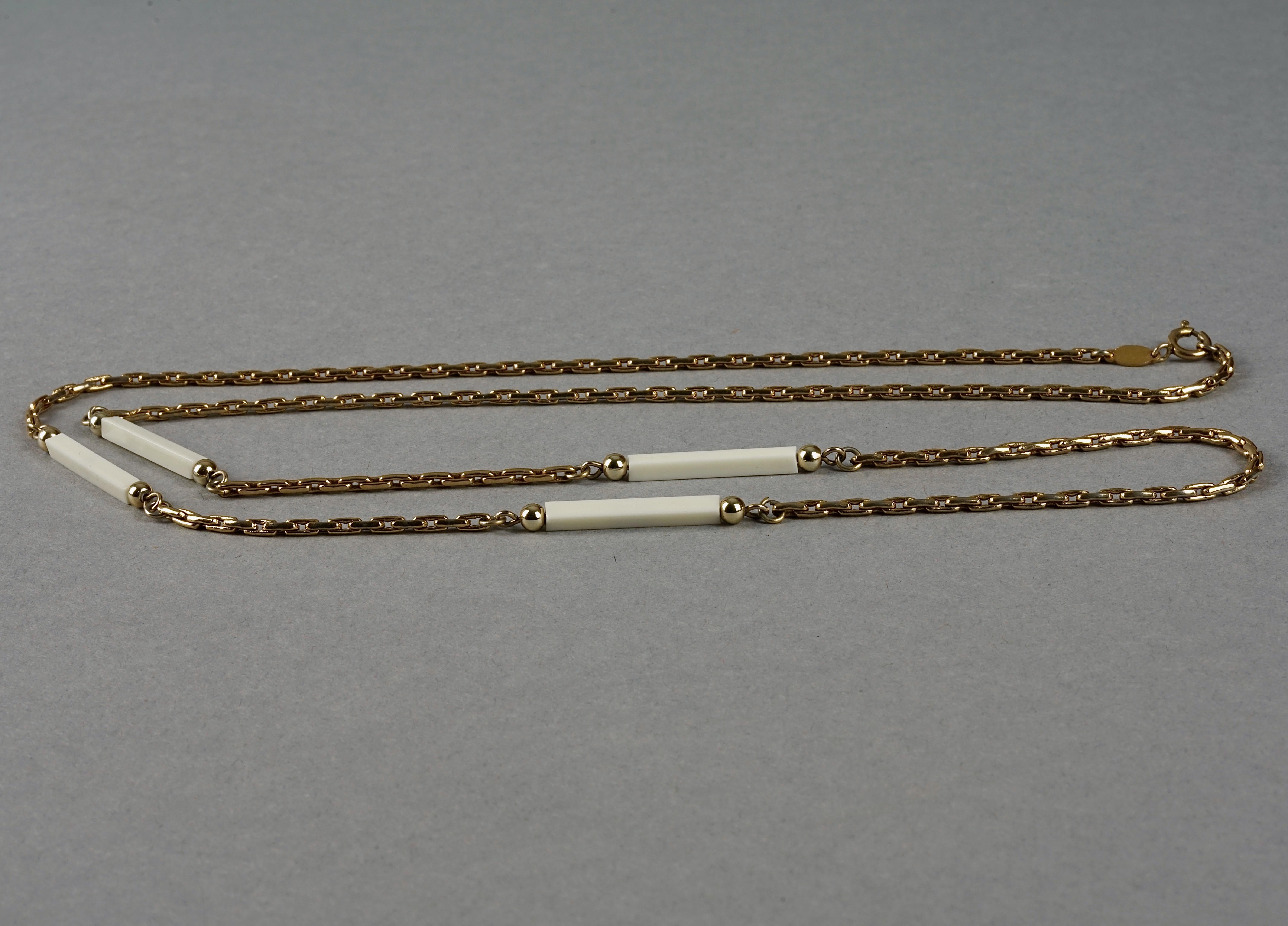 Vintage 1975 CHRISTIAN DIOR White Bar Long Chain Necklace For Sale 2