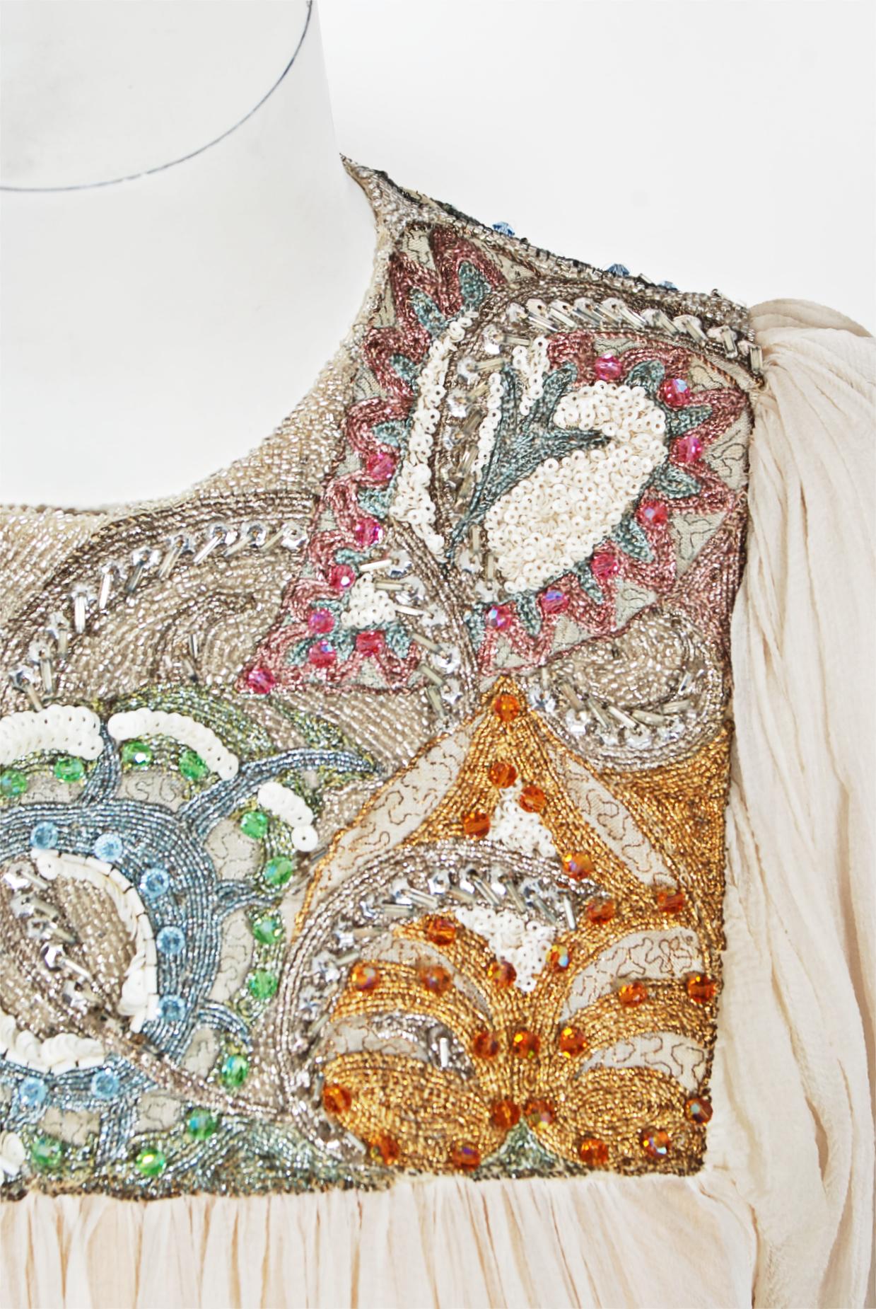 1970's Madame Grès Haute Couture Perlen bestickt Elfenbein schiere Seide Brautkleid im Angebot 6