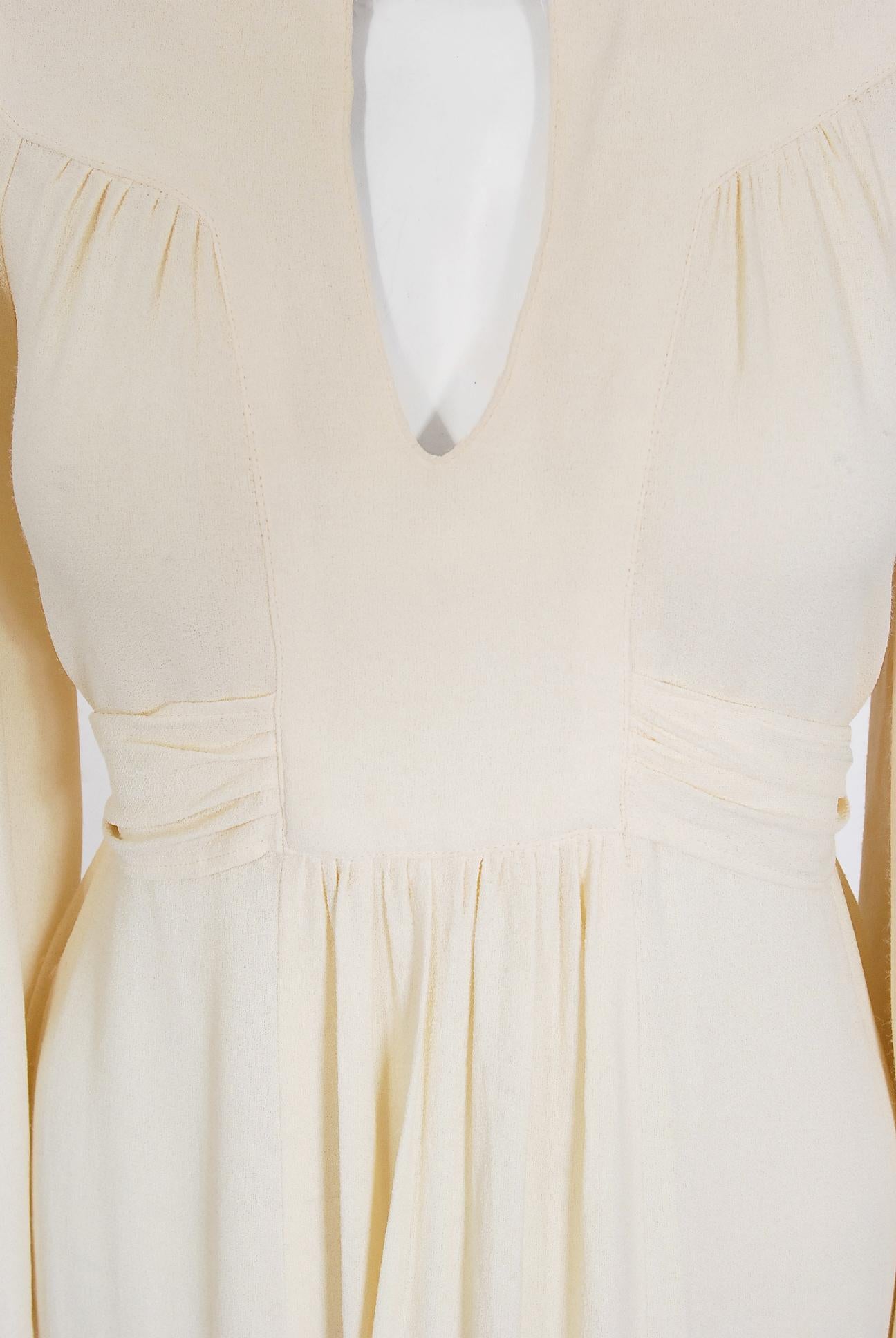 Vintage 1975 Ossie Clark Cream Crepe Billow-Sleeve Tie Collar Belted Dress Gown In Good Condition In Beverly Hills, CA