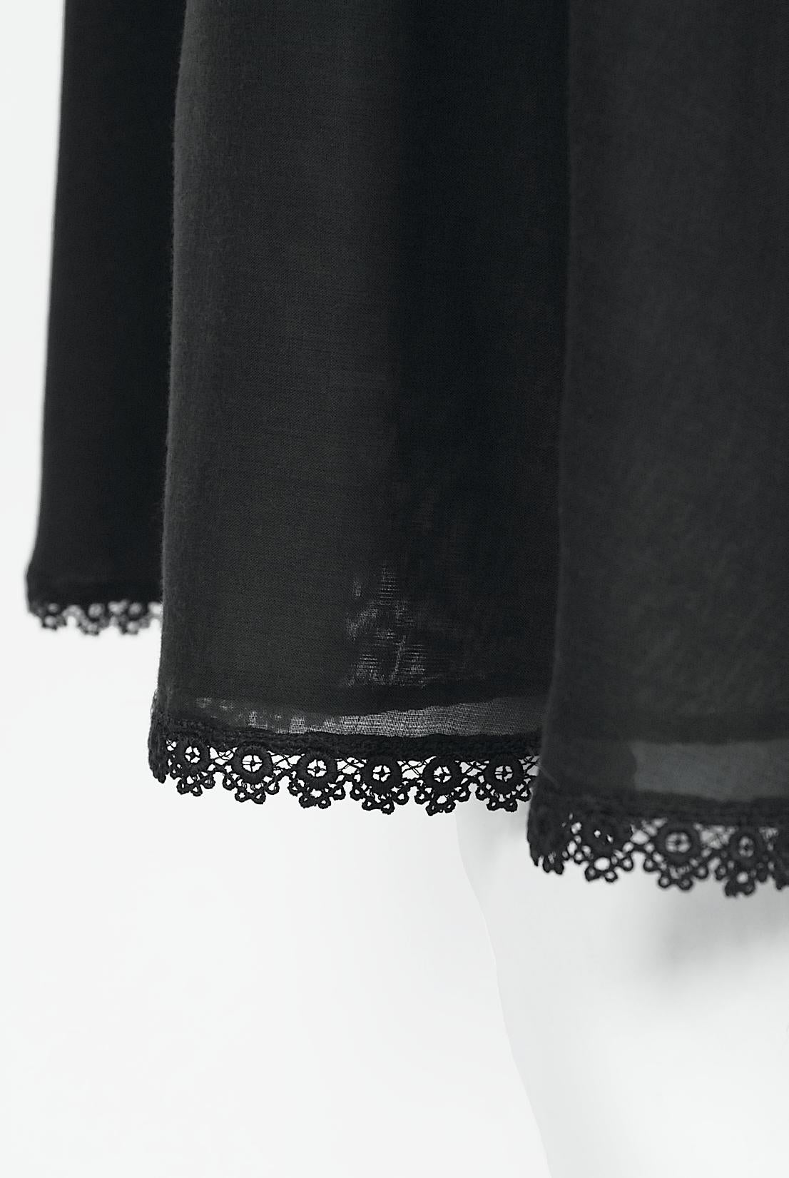 Vintage 1977 Sant Angelo Documented Black Jersey Lace-Up Bodysuit Dress & Shawl en vente 7