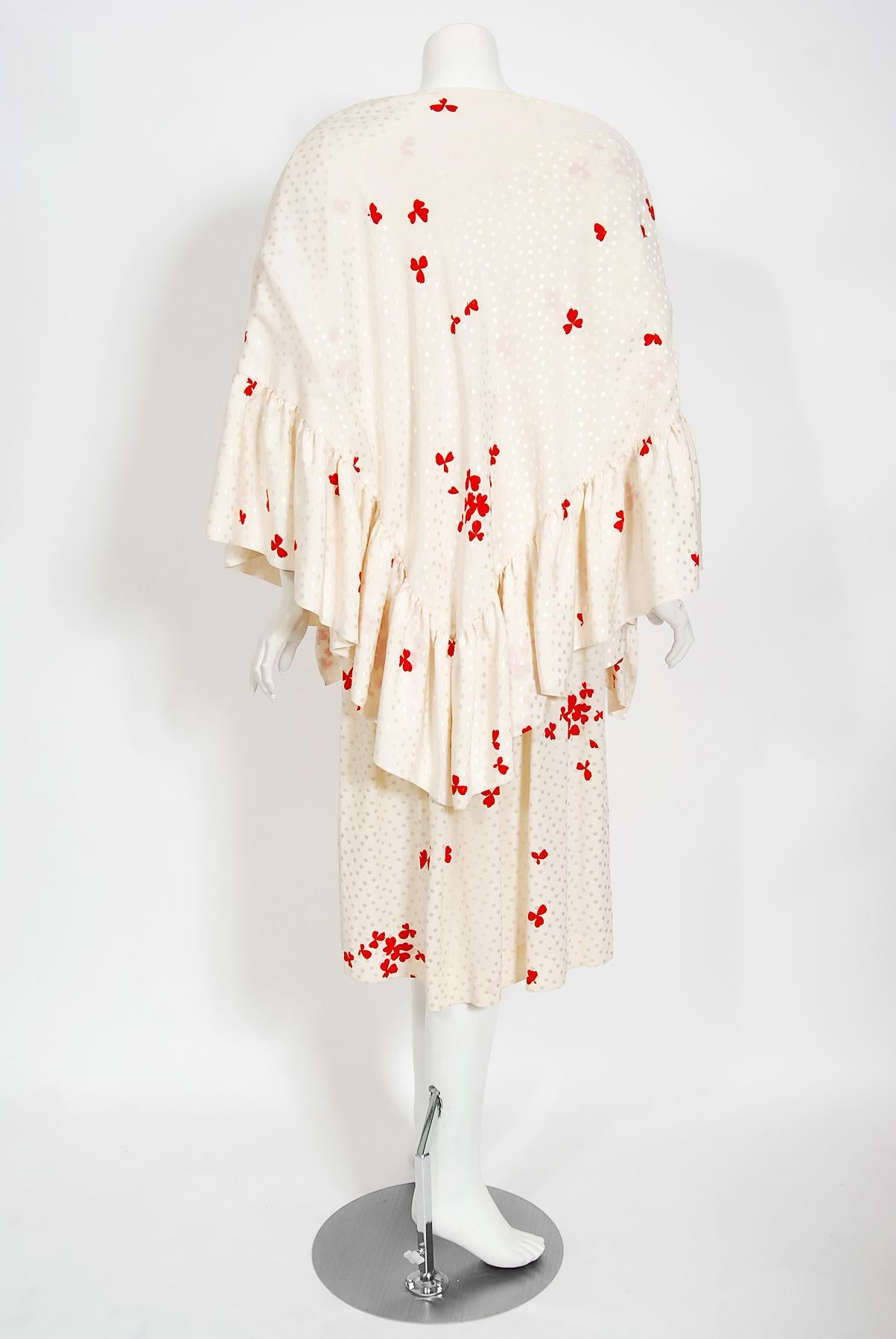 Vintage 1978 Yves Saint Laurent Haute Couture Ivory Red Print Silk Dress & Shawl For Sale 7