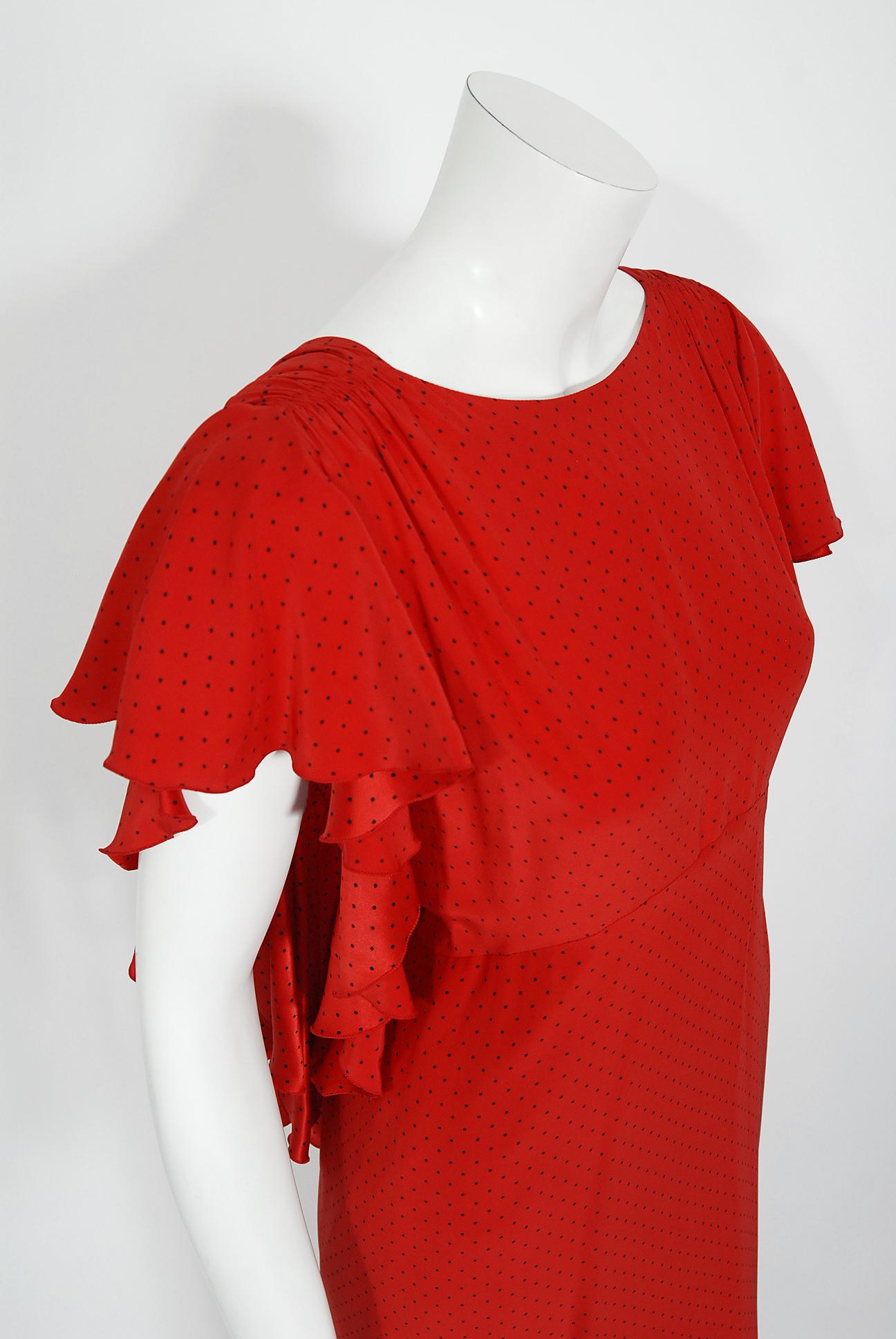 Vintage 1979 Yves Saint Laurent Haute Couture Backless Red Dotted Silk Gown In Good Condition In Beverly Hills, CA