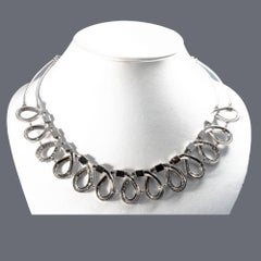 Vintage 1980 18K Diamond and Gold Loop Design Necklace