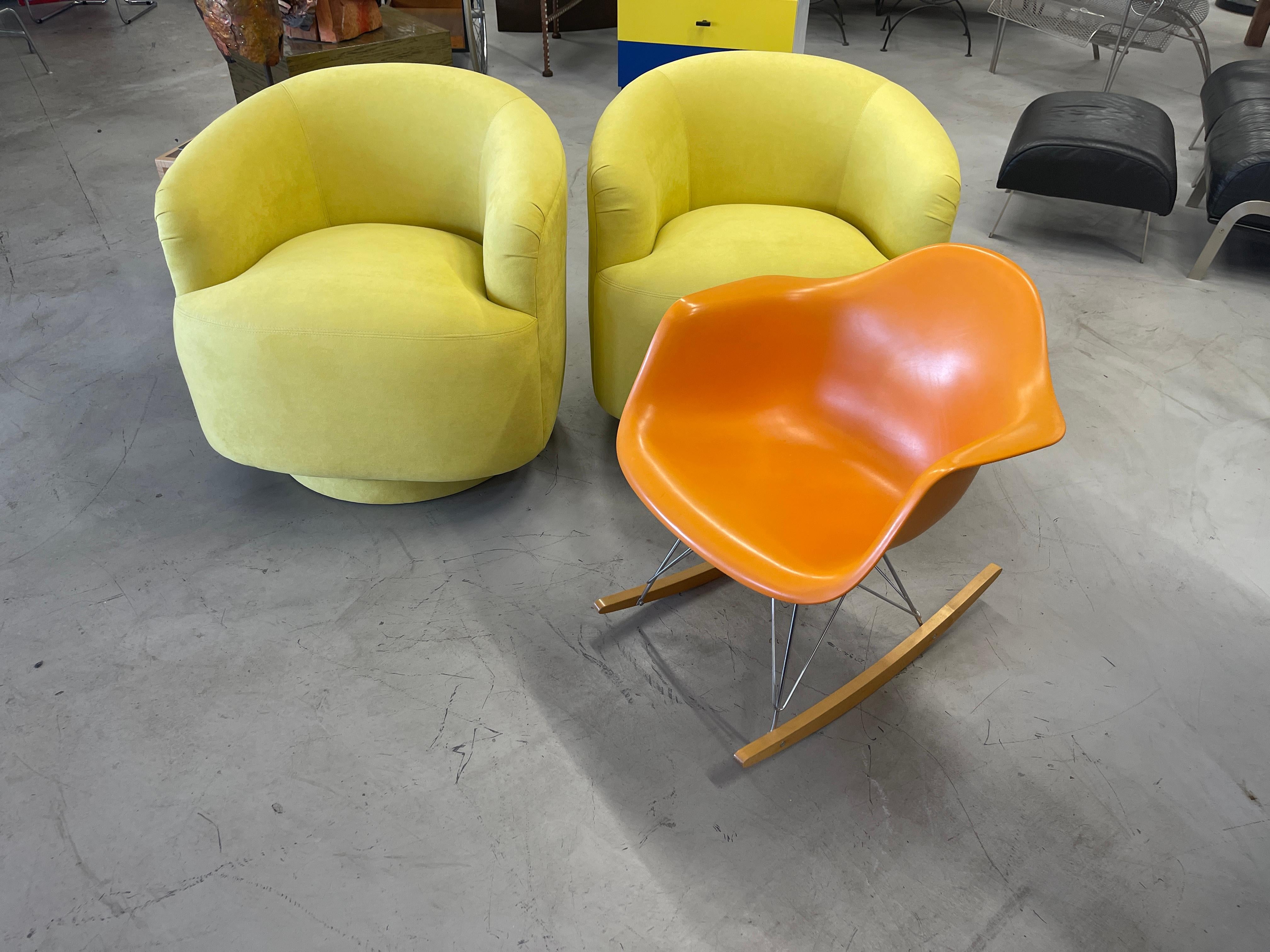 Vintage 1980’ S Swivel Chairs in Knoll Ultrasuede 3