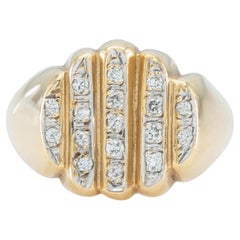 Vintage 1980 0.28 Carat Round Cut Diamonds Signet Ring