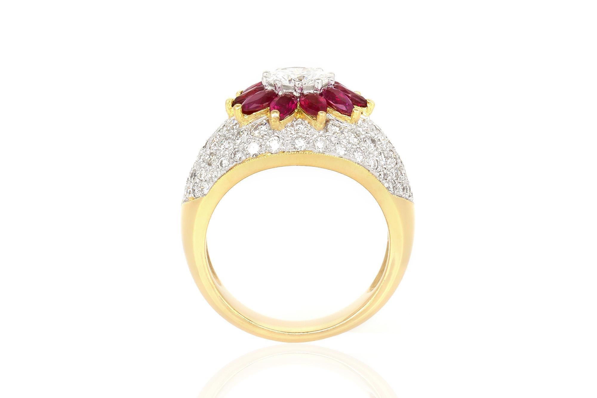 Vintage 1980 0.80 Carat Round Brilliant Cut Diamond Flower Ring with Rubies Bon état - En vente à New York, NY