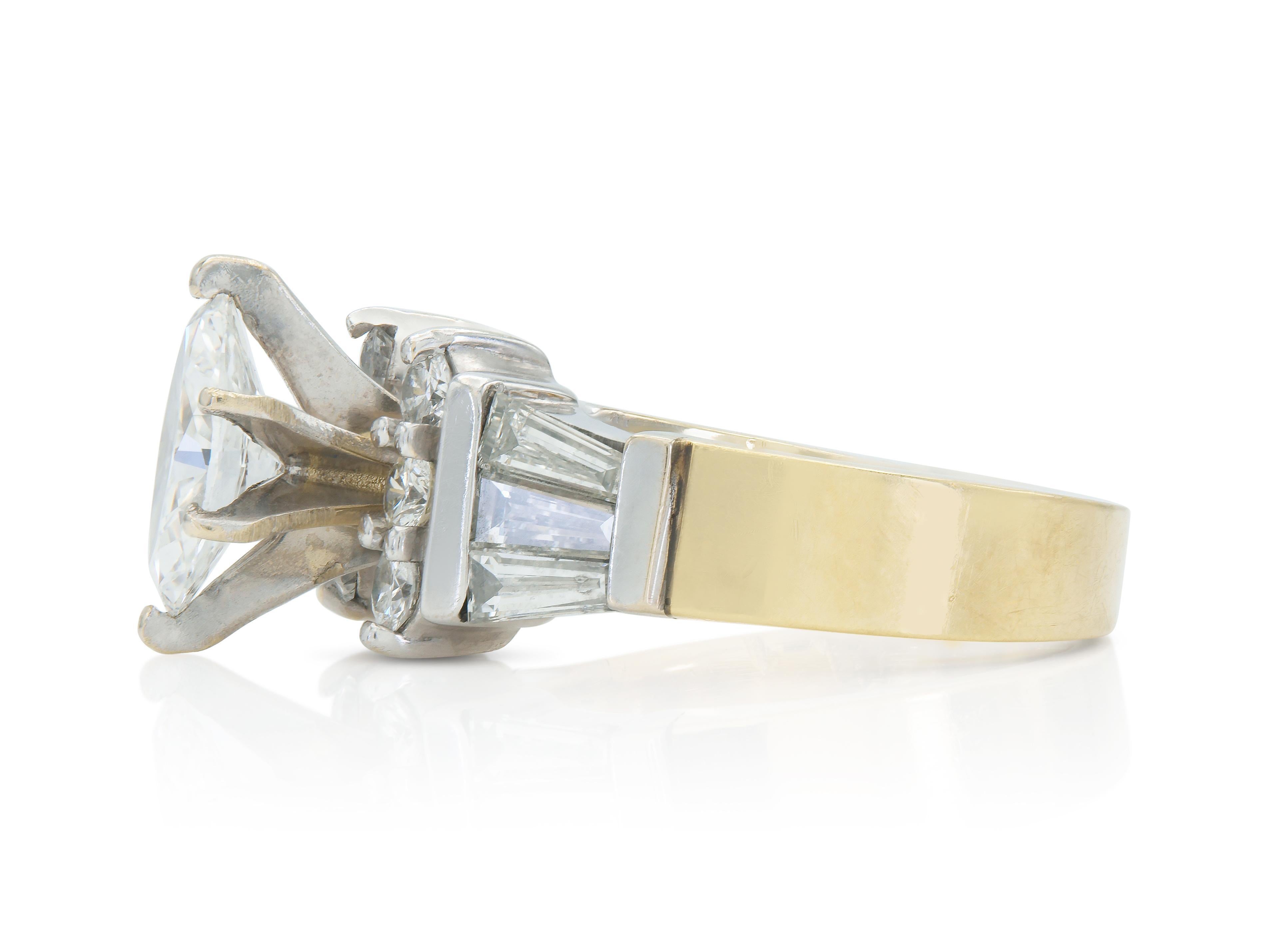 Taglio marquise Anello di fidanzamento vintage anni '80 con diamante taglio marquise da 0,95 carati in vendita