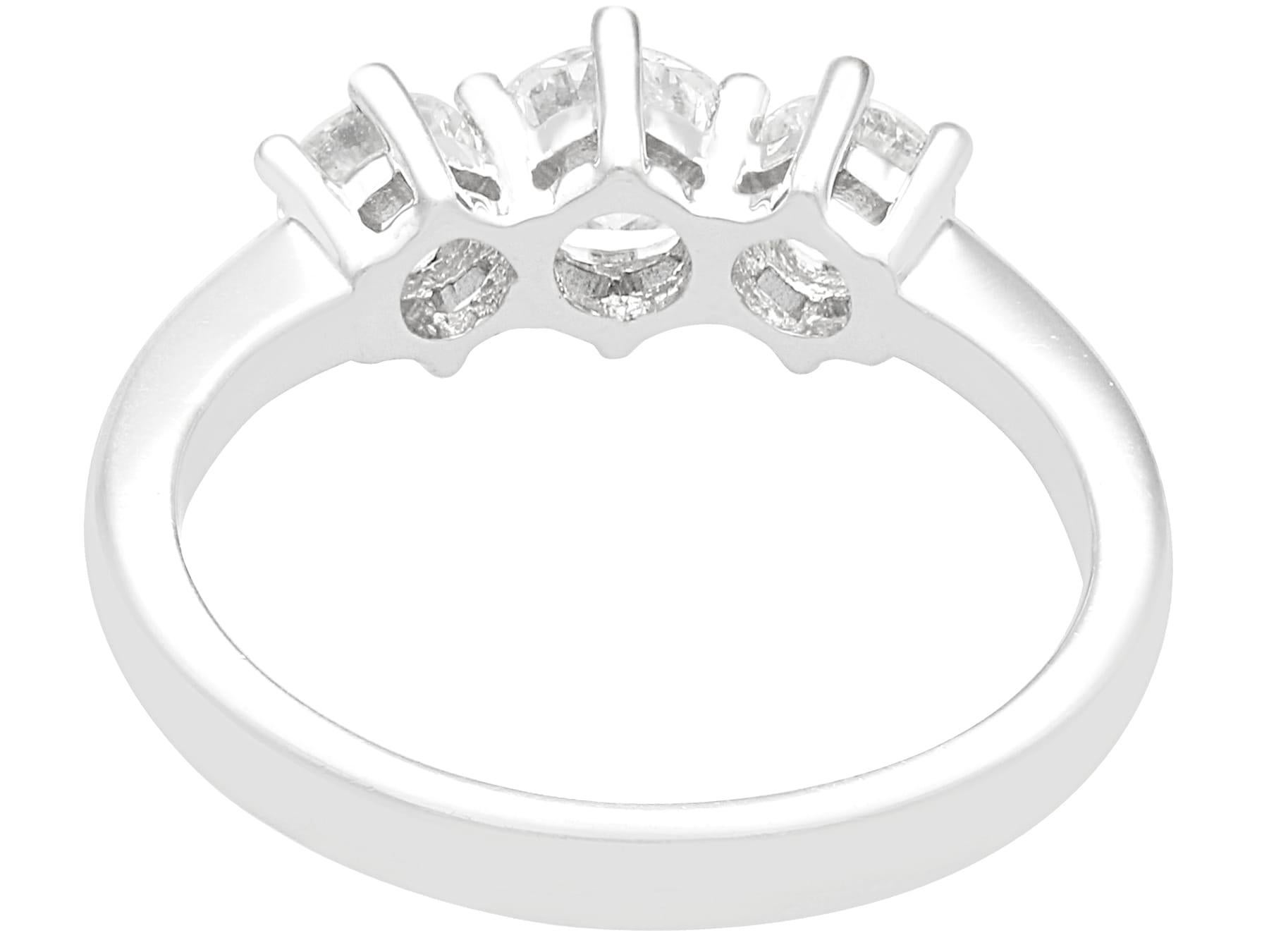 Women's Vintage 1980s 1.04 Carat Diamond White Gold Three-Stone Engagement Ring For Sale