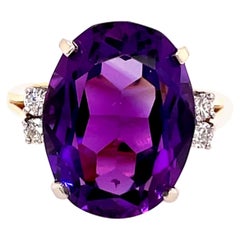 Vintage 1980
s 10.50ct Oval Cut Amethyst Ring with Diamonds