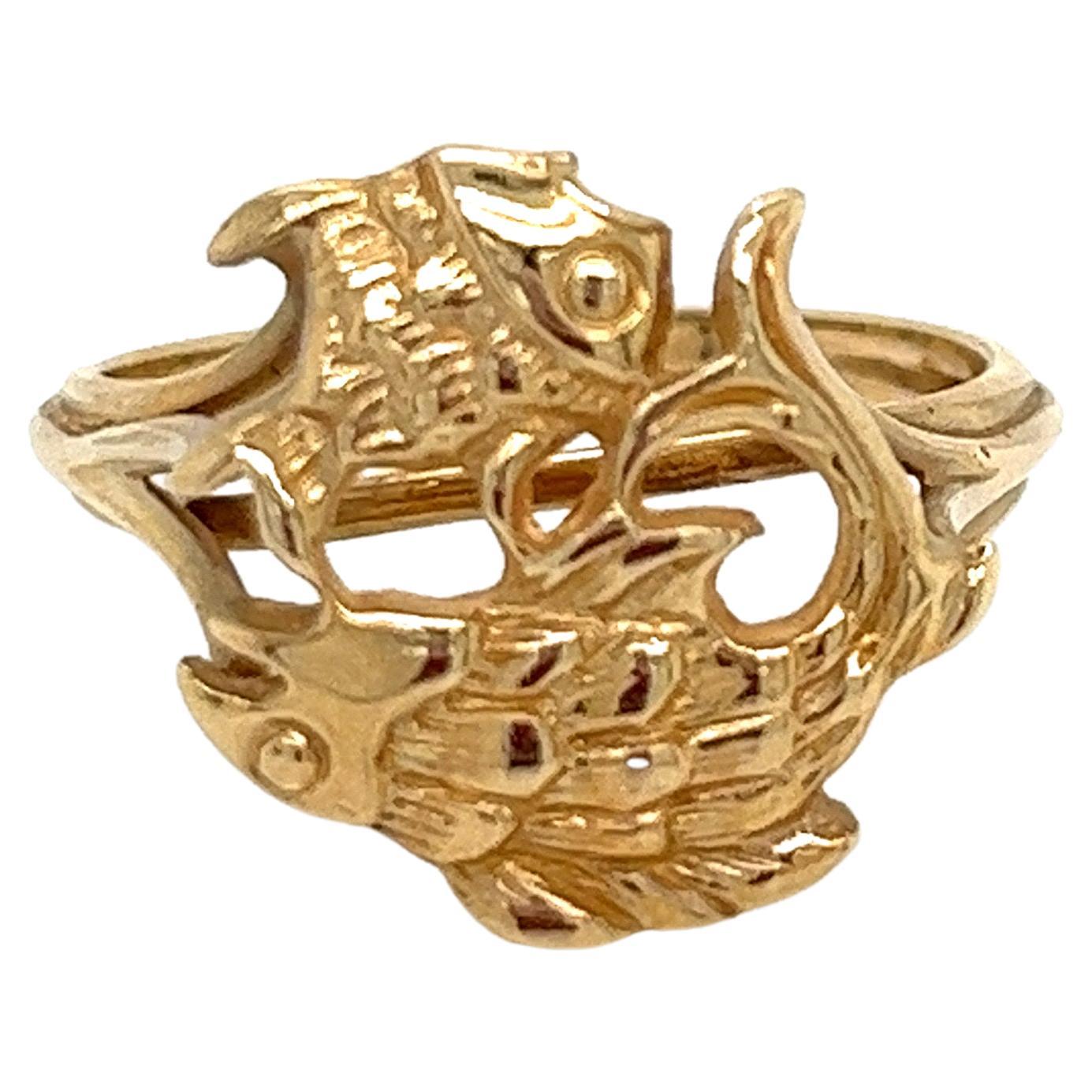 Vintage 1980's 10k Yellow Gold Fish Jumping Over Fish Statement Ring For Sale